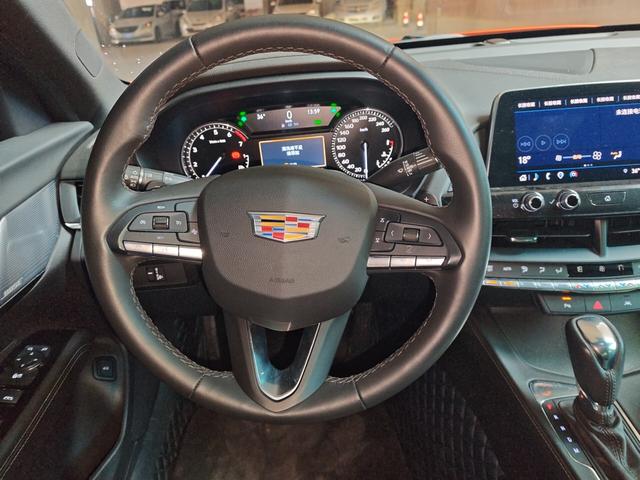 Cadillac CT4 2023 thumb 7