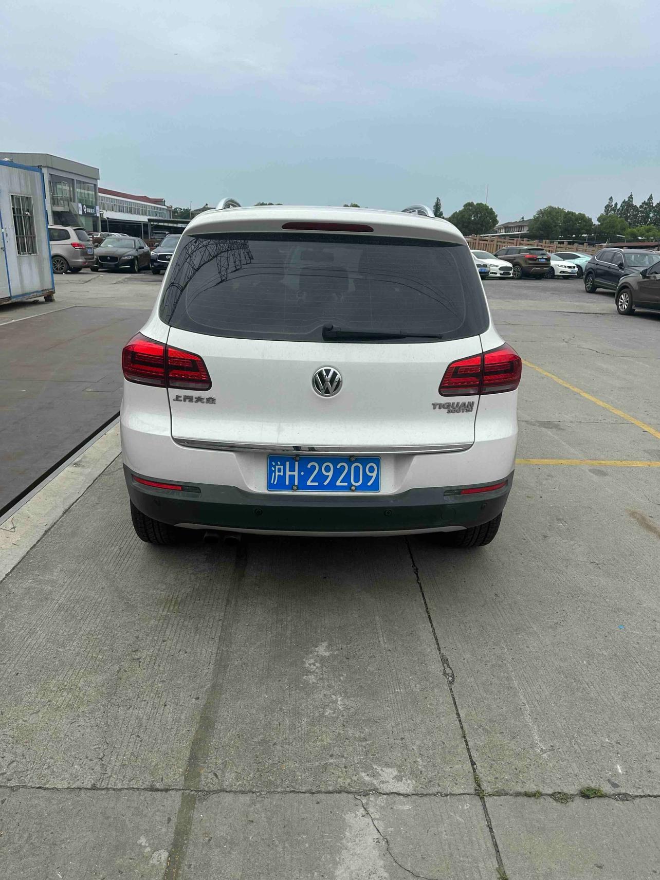 Volkswagen Tiguan 2016 thumb 3
