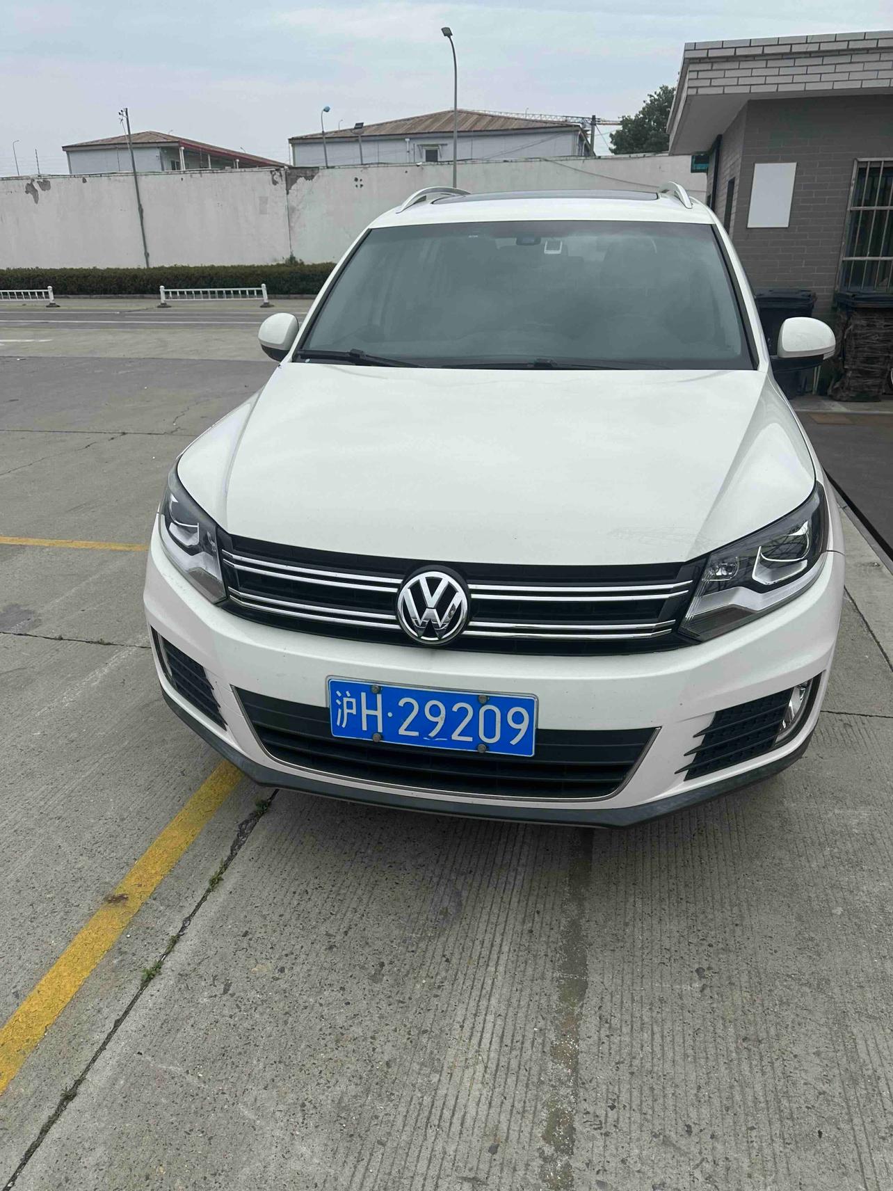 Volkswagen Tiguan 2016 thumb 10