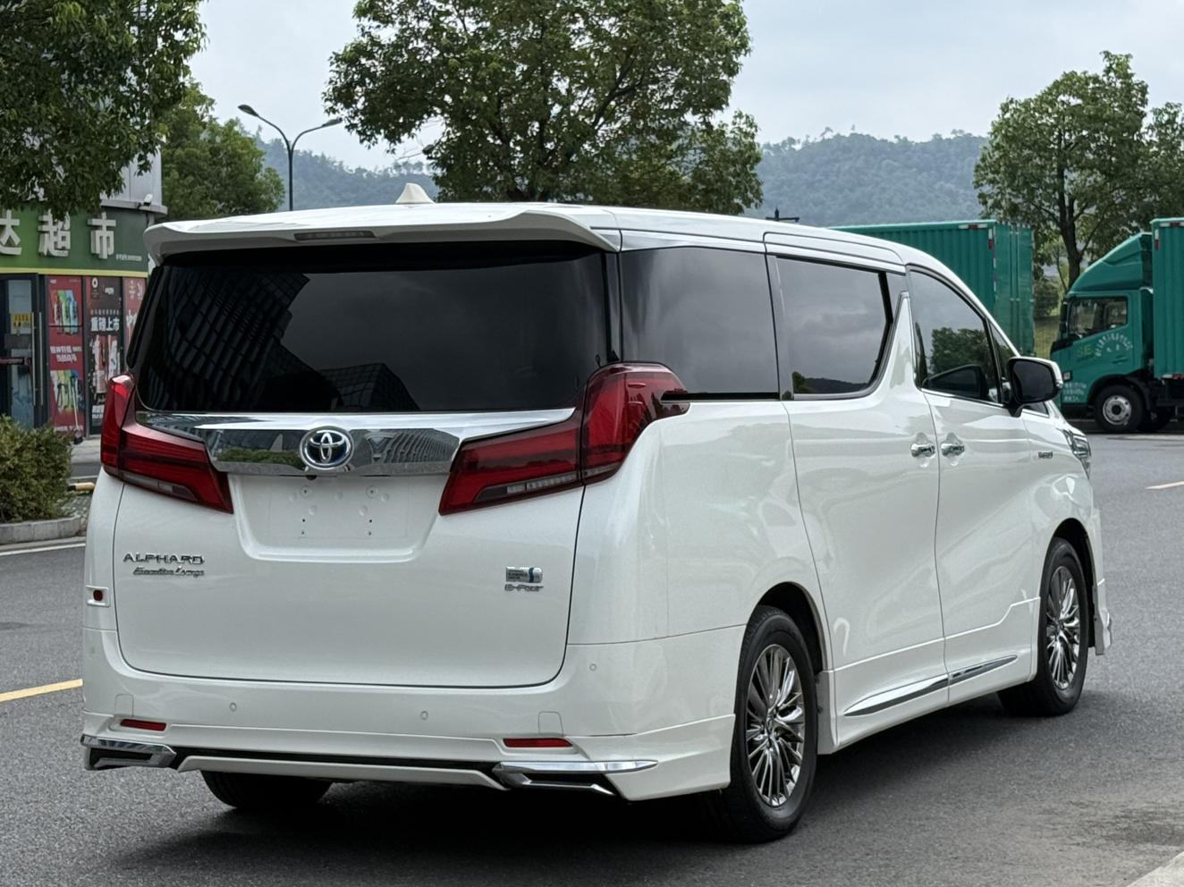 Toyota Alphard 2021 thumb 4