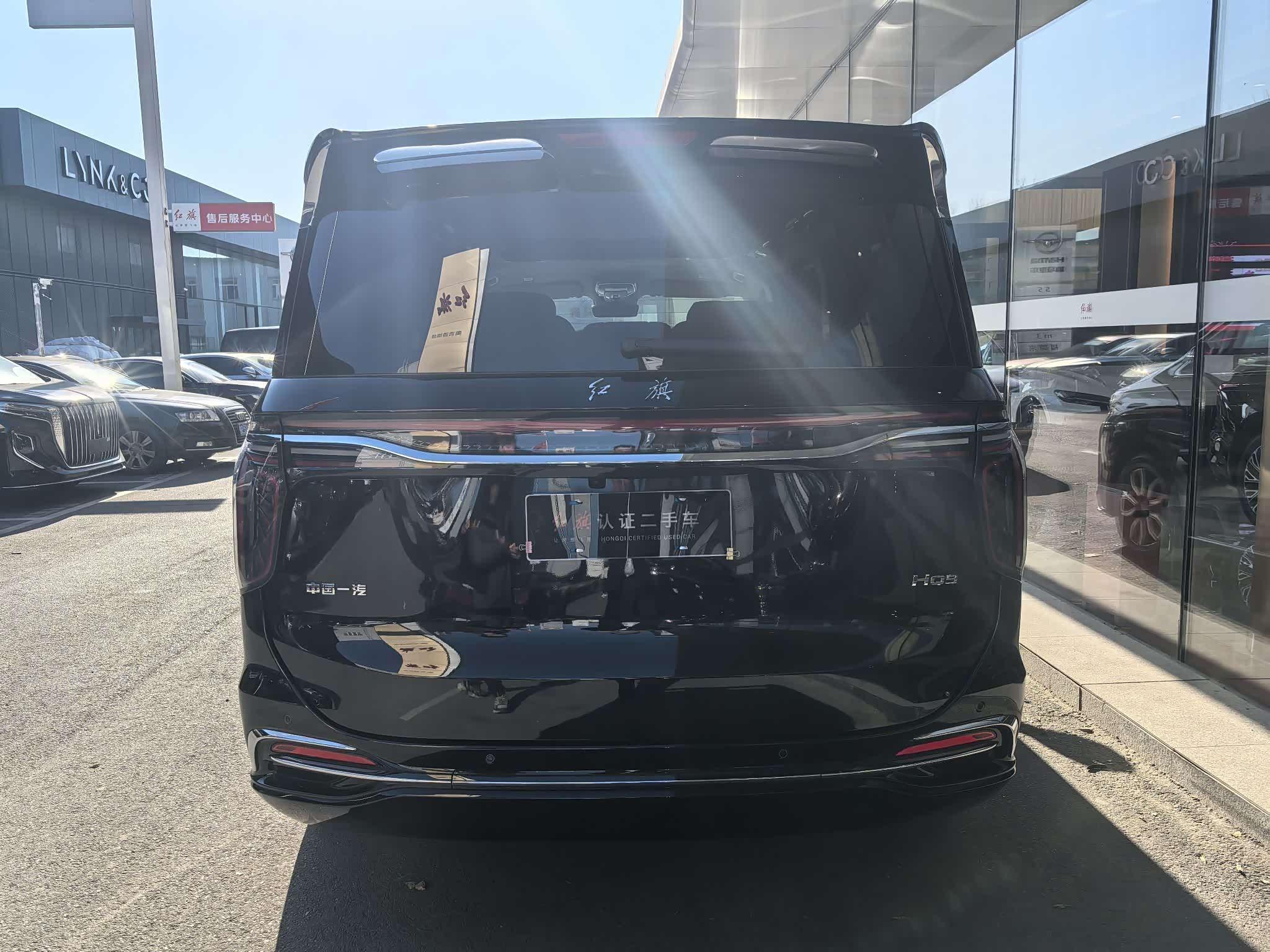 Hongqi HQ9 2022 thumb 2