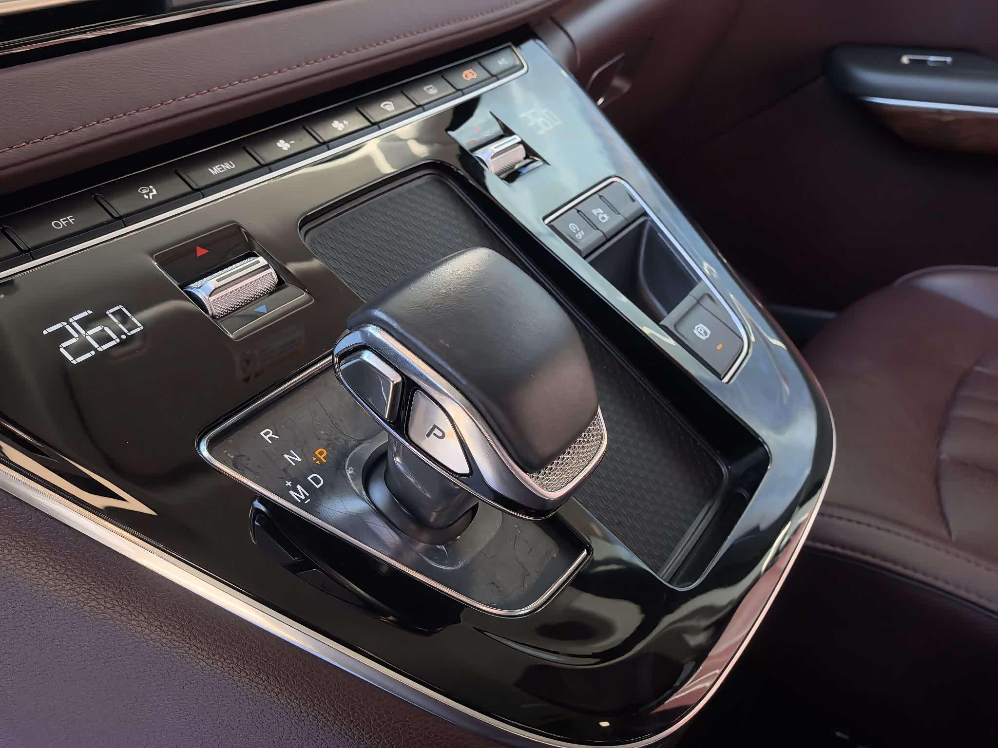 Hongqi HQ9 2022 thumb 6