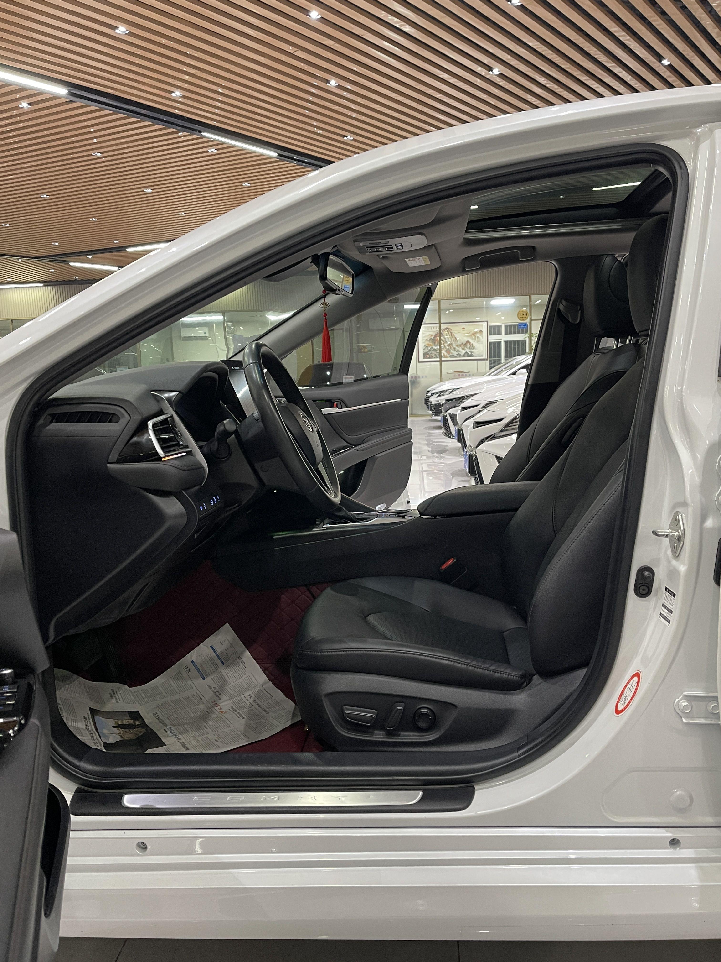 Toyota Camry 2023 thumb 9