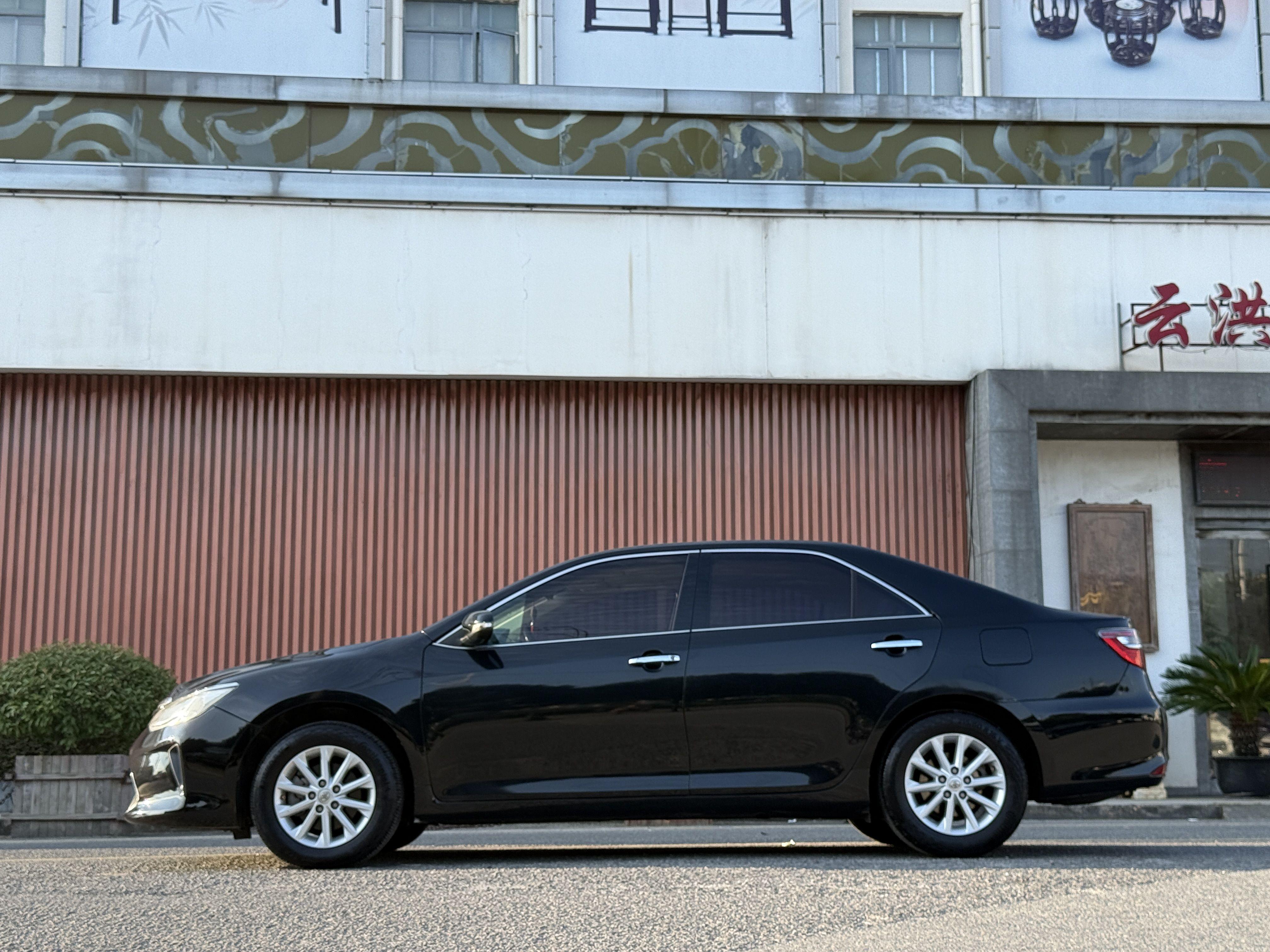 Toyota Camry 2016 thumb 2