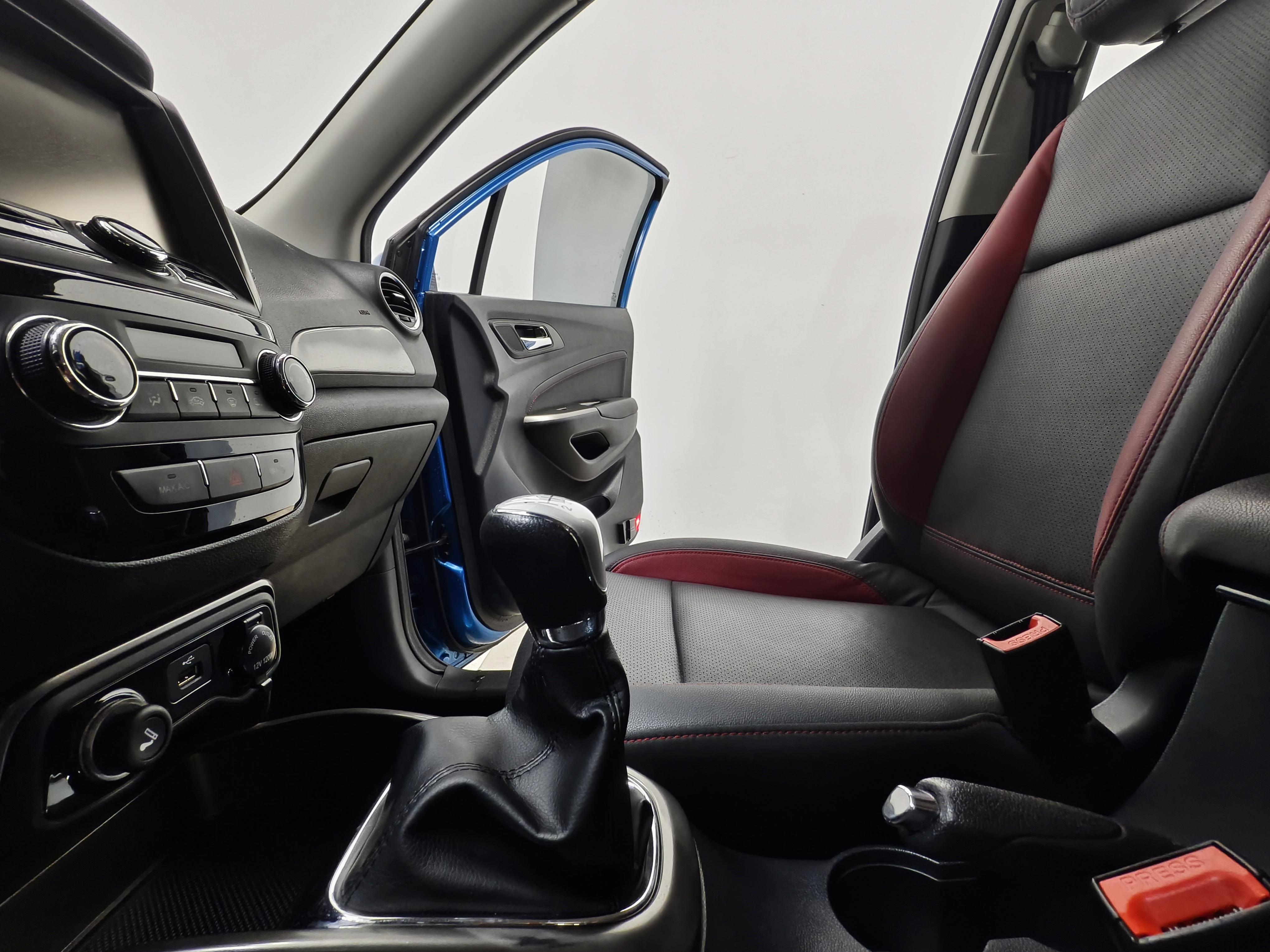 Changan CS15 2016 thumb 10