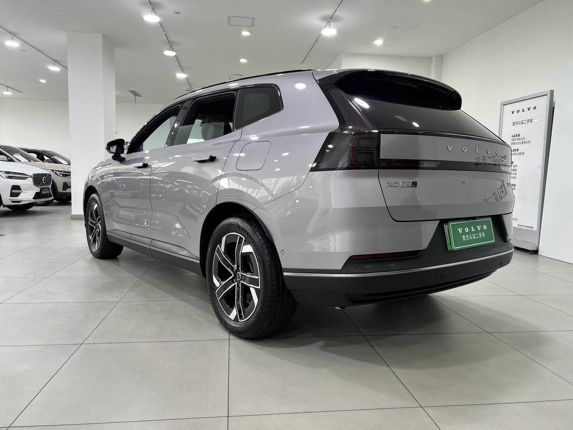 Volvo XC70 2026 thumb 3