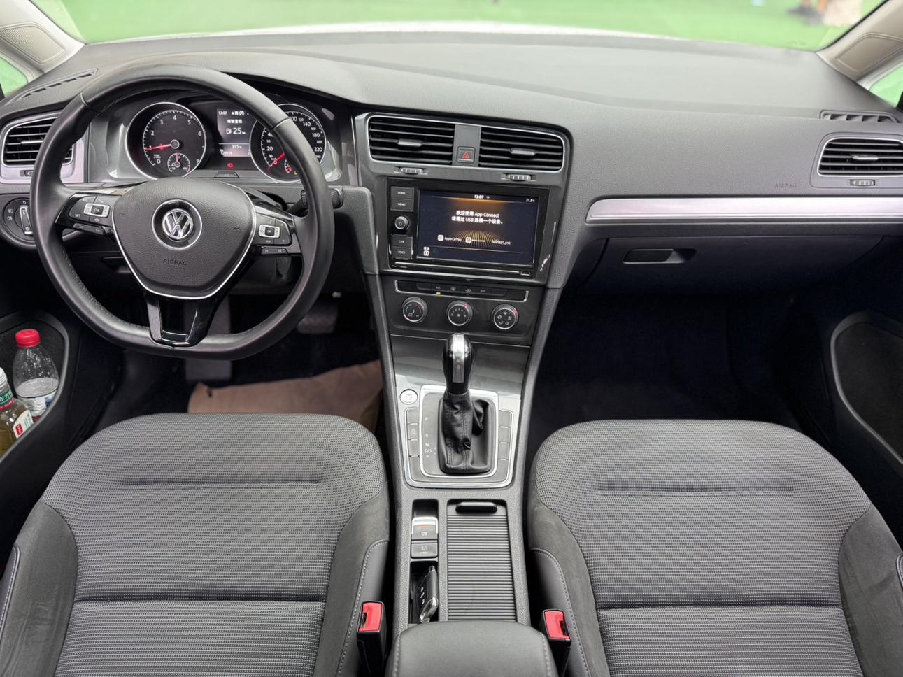 Volkswagen Golf Sportsvan 2019 thumb 5