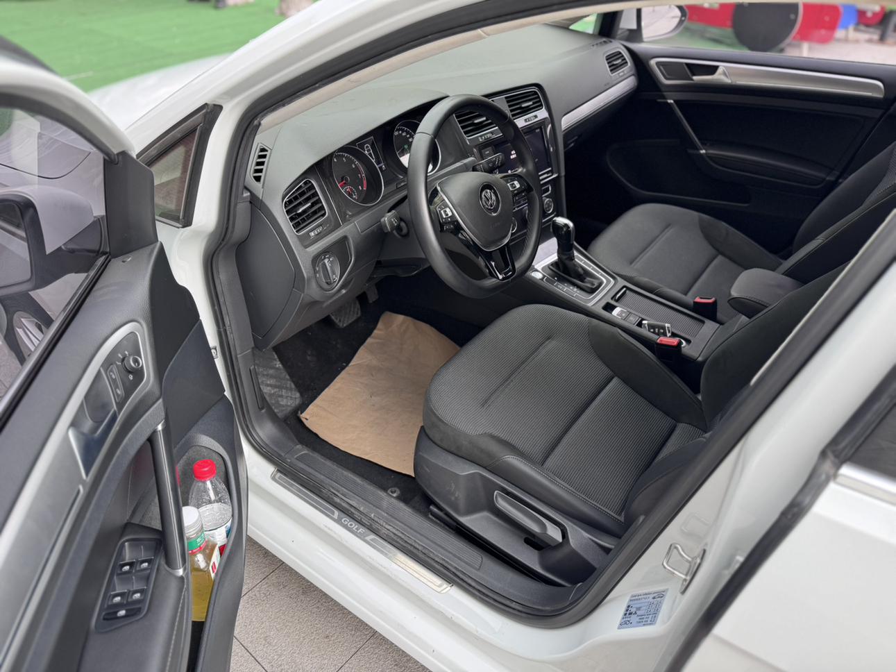 Volkswagen Golf Sportsvan 2019 thumb 6