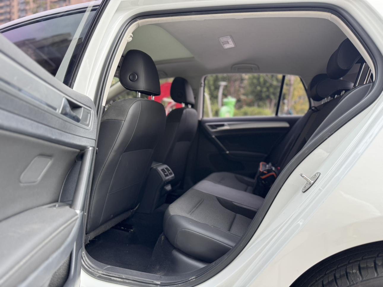 Volkswagen Golf Sportsvan 2019 thumb 7