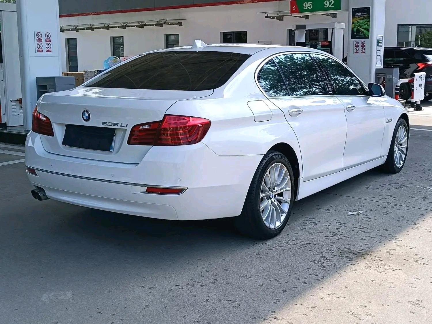 BMW 5 серии 2014 thumb 4