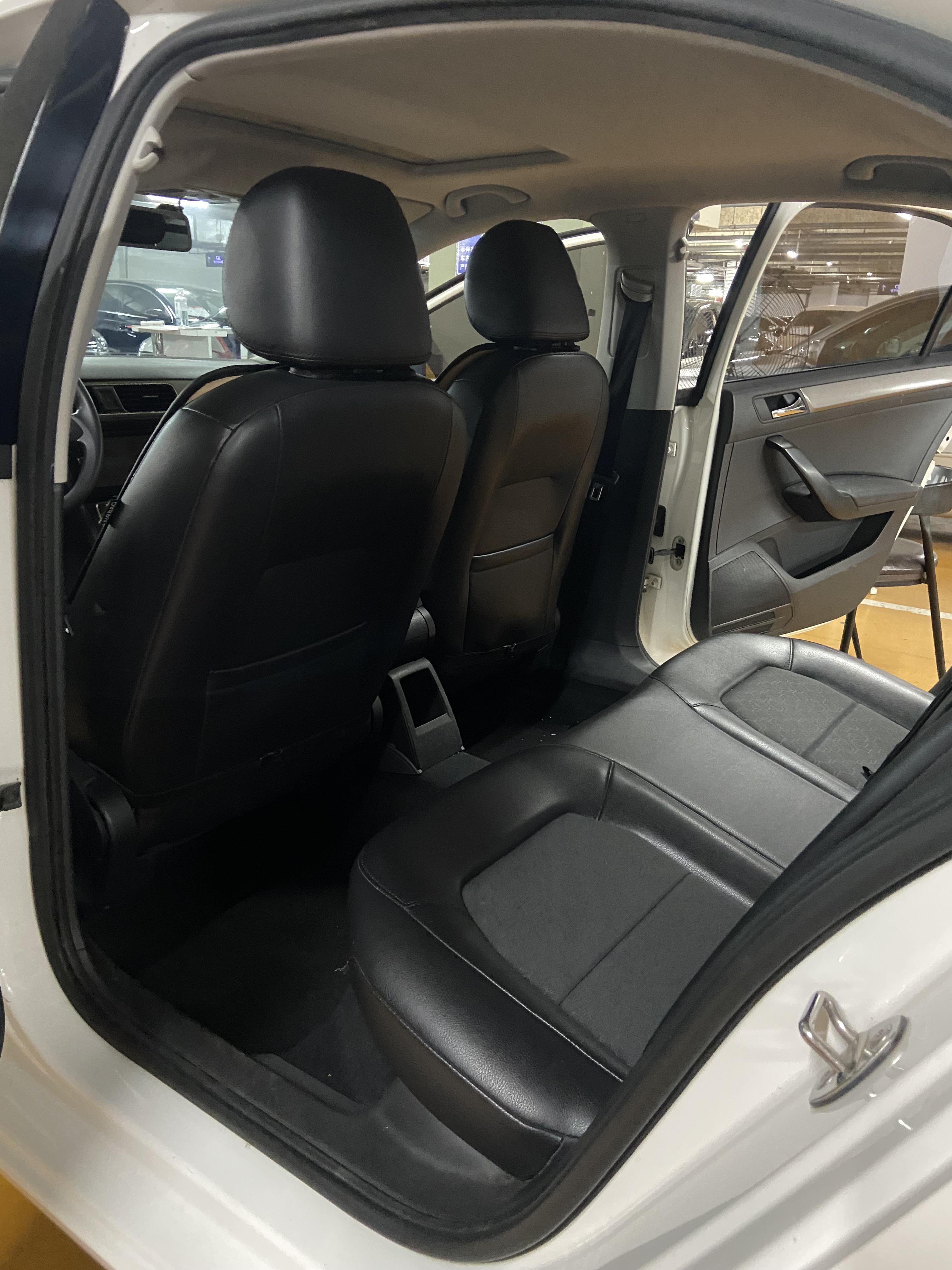 Volkswagen Santana 2015 thumb 7