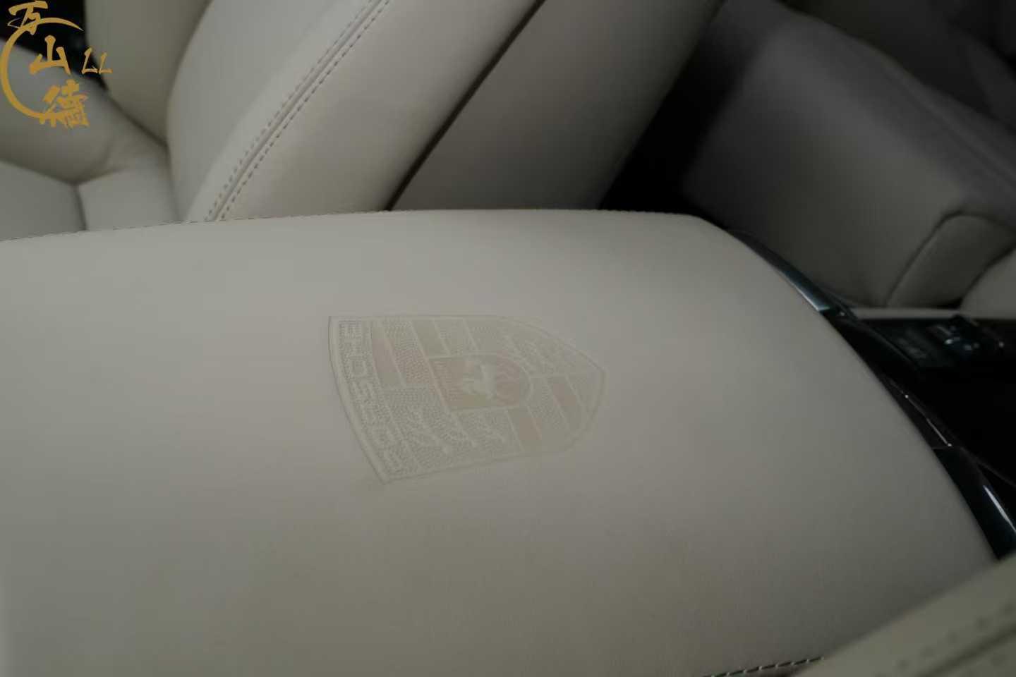Porsche Panamera 2010 thumb 7
