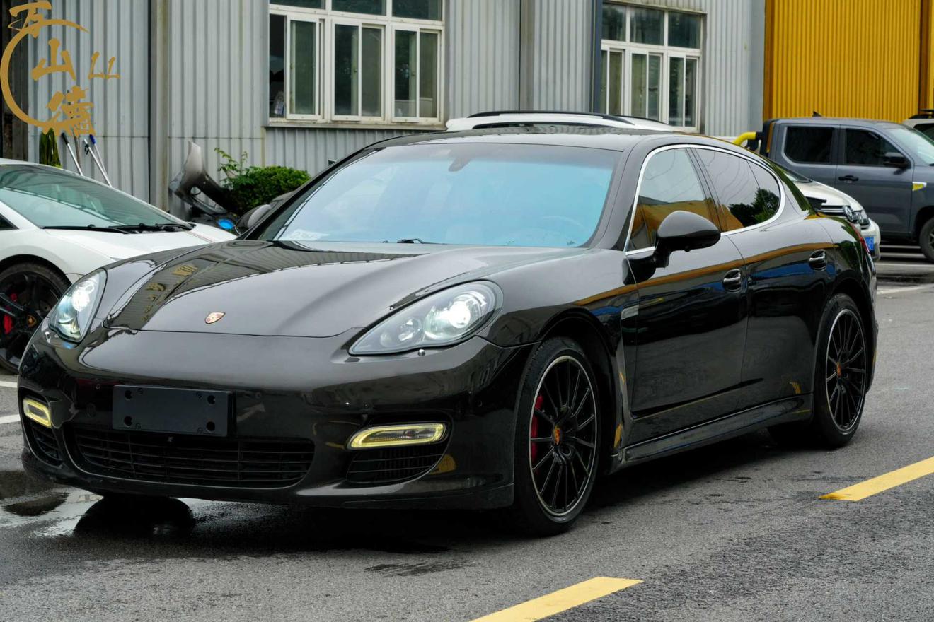 Porsche Panamera 2010 thumb 8