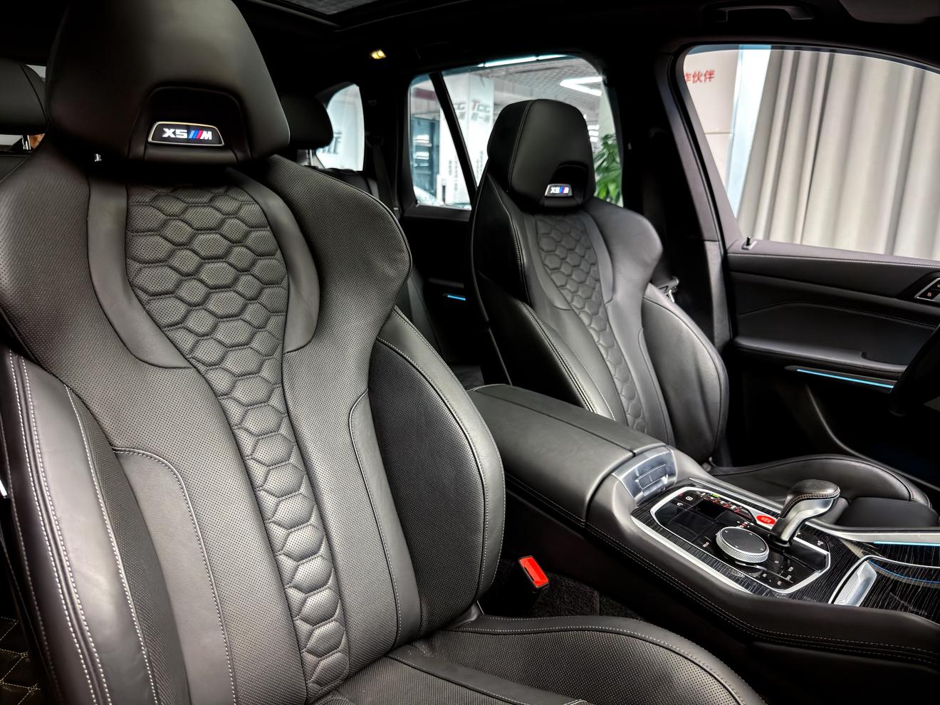 BMW X5 M 2023 thumb 6