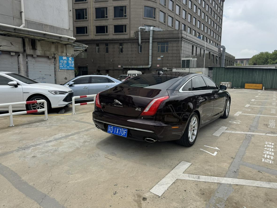 Jaguar XJ 2016 thumb 4