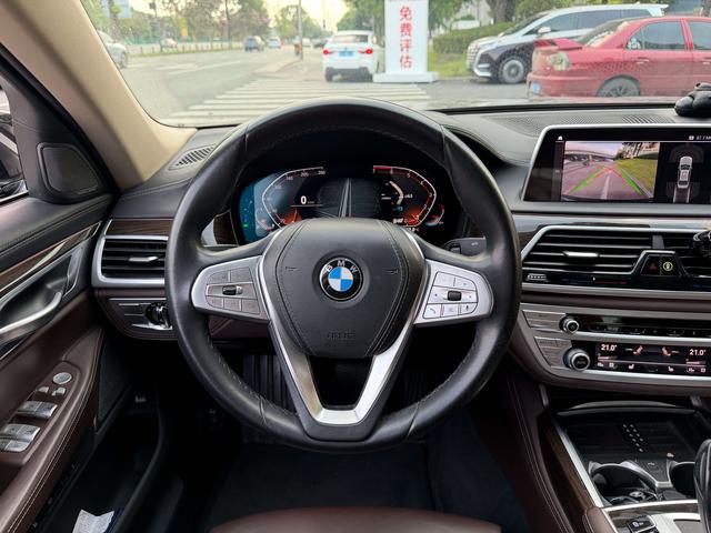 BMW 7 серии 2019 thumb 6