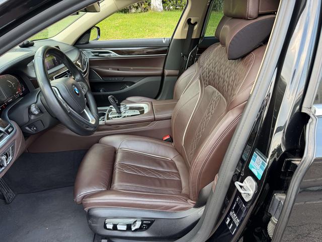 BMW 7 серии 2019 thumb 9
