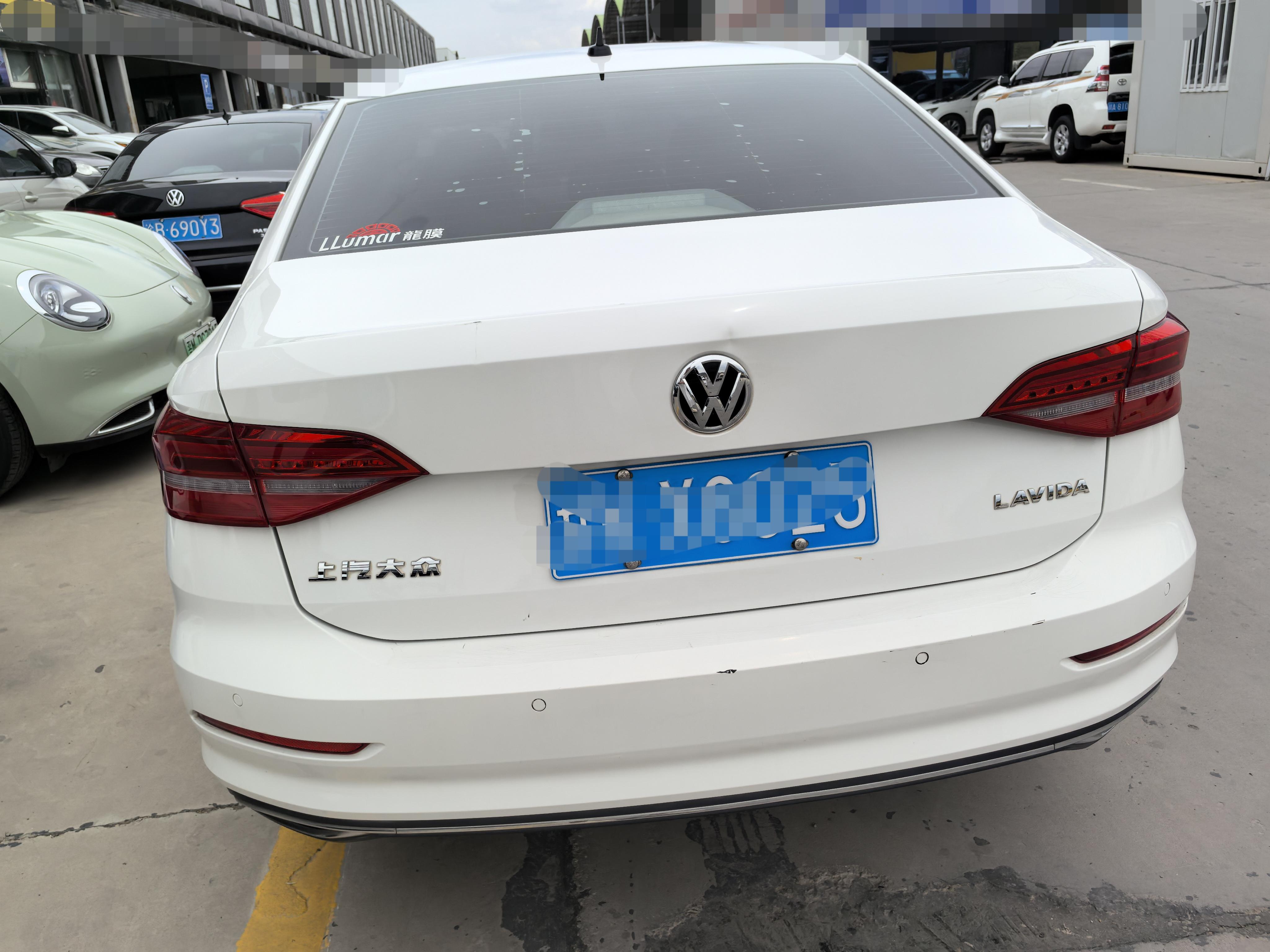 Volkswagen Lavida XR 2018 thumb 3