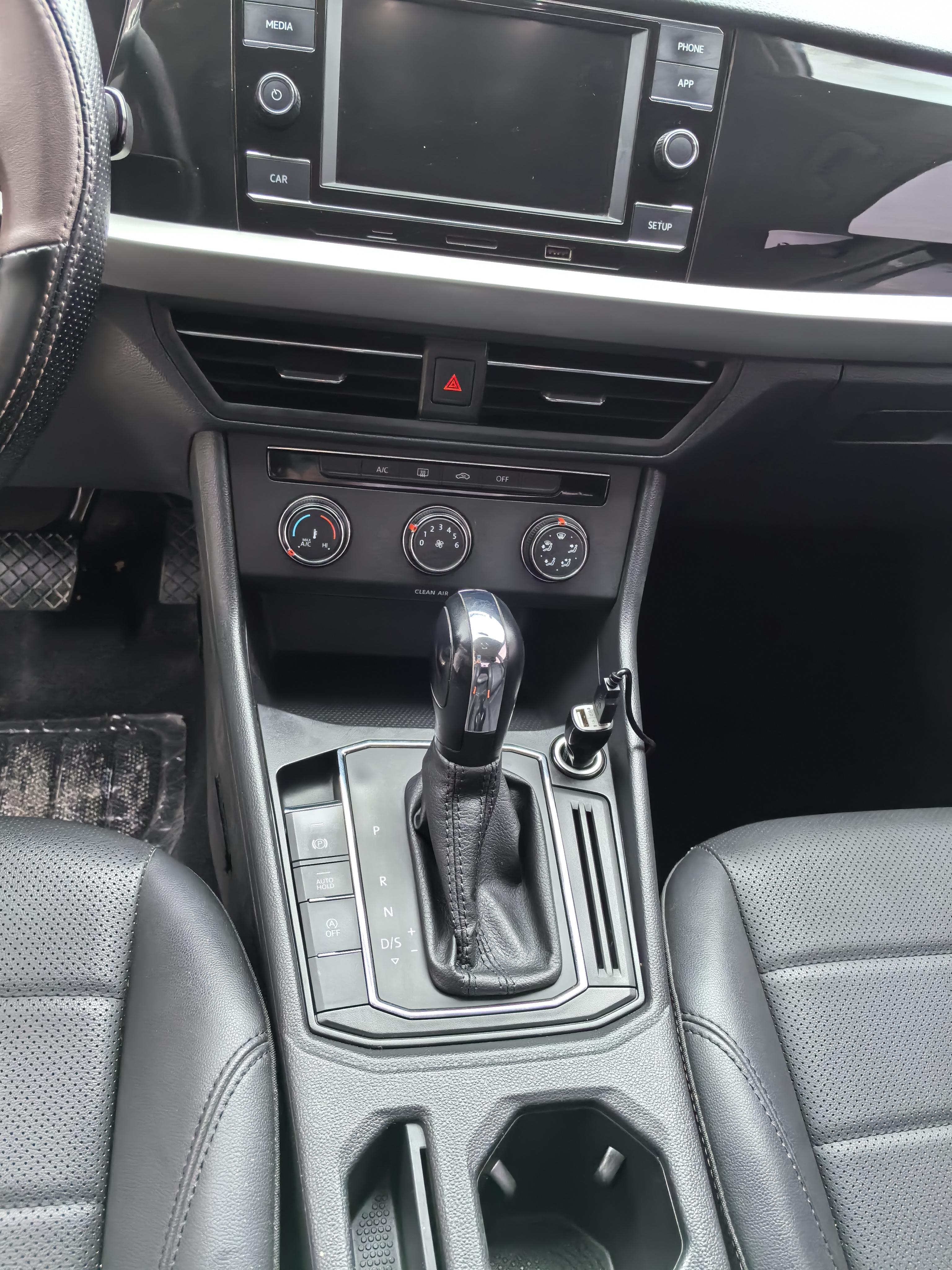Volkswagen Lavida XR 2018 thumb 7