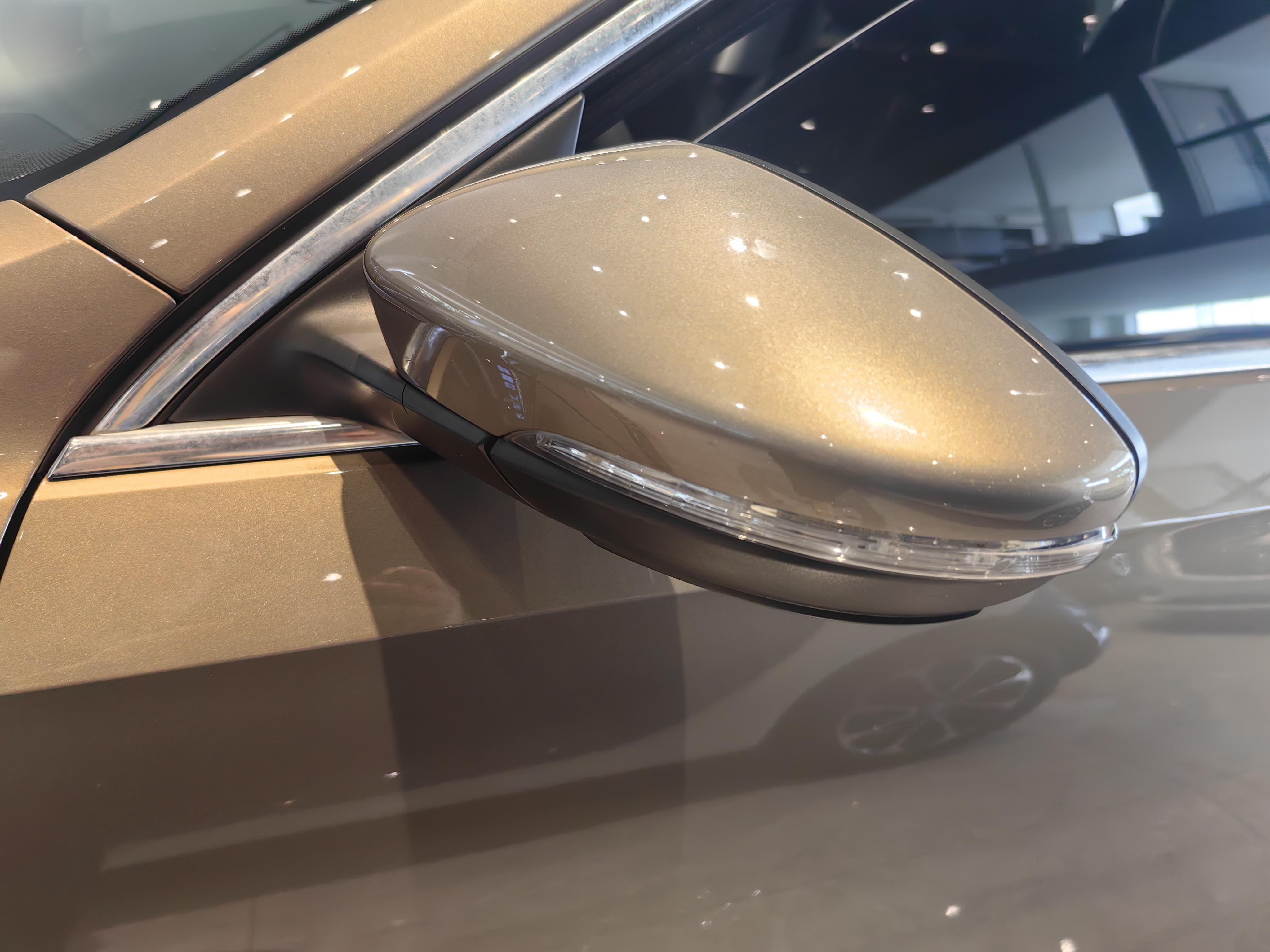 Volkswagen Passat (North America and China) 2017 thumb 2