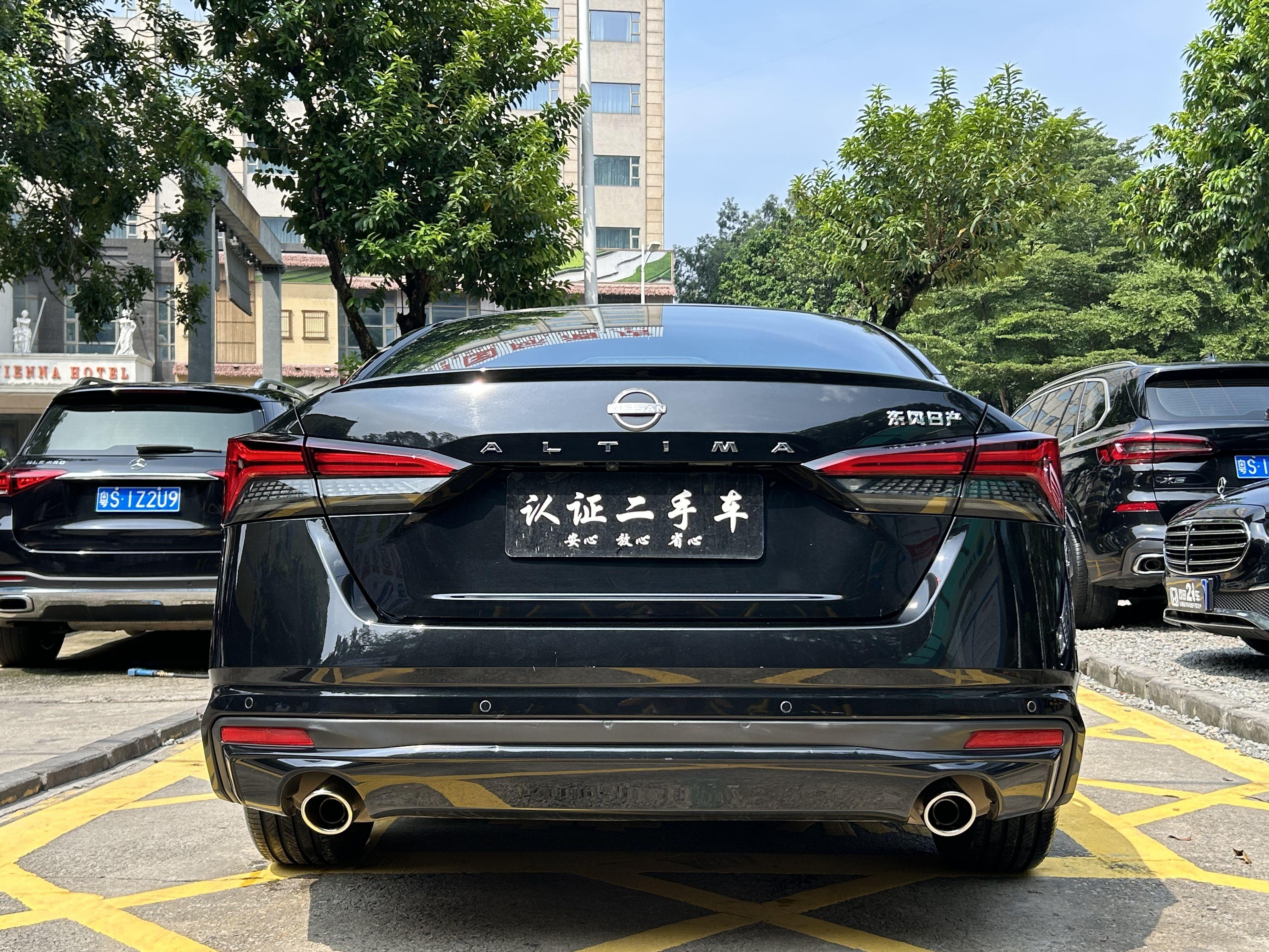 Nissan Altima 2022 thumb 3