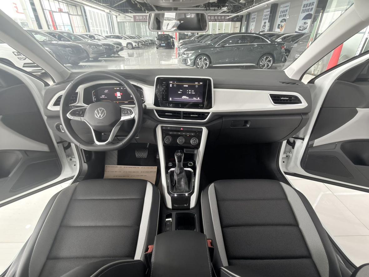 Volkswagen T-Roc 2023 thumb 6