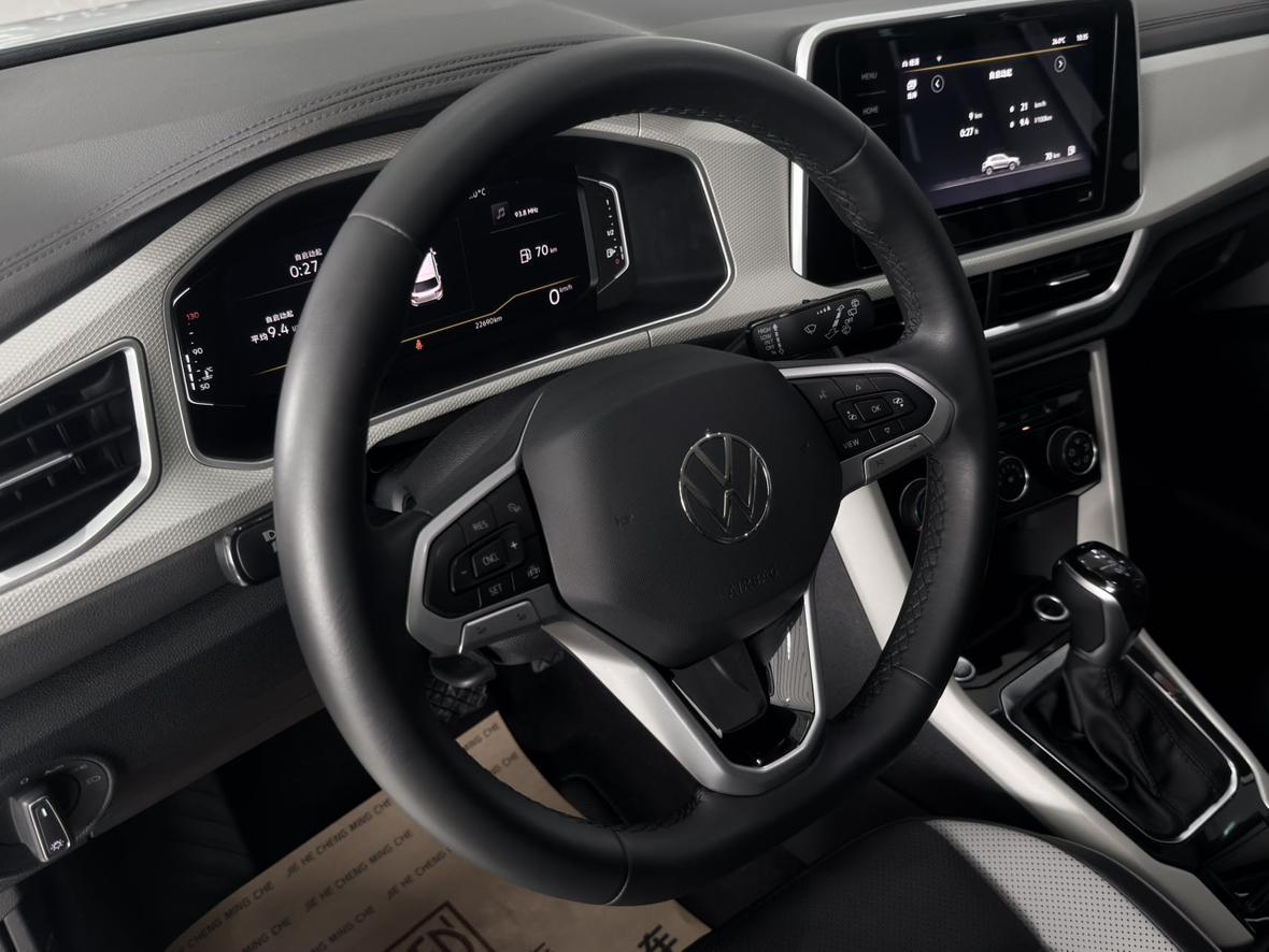 Volkswagen T-Roc 2023 thumb 8