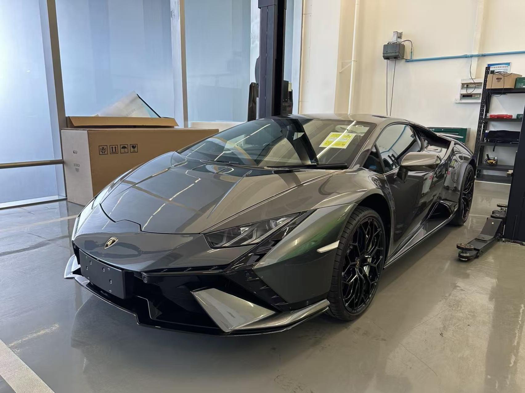 Lamborghini Huracán 2023 thumb 8