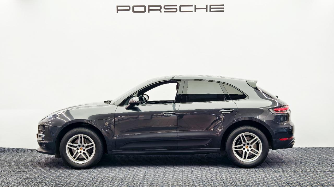 Porsche Macan 2021 thumb 2