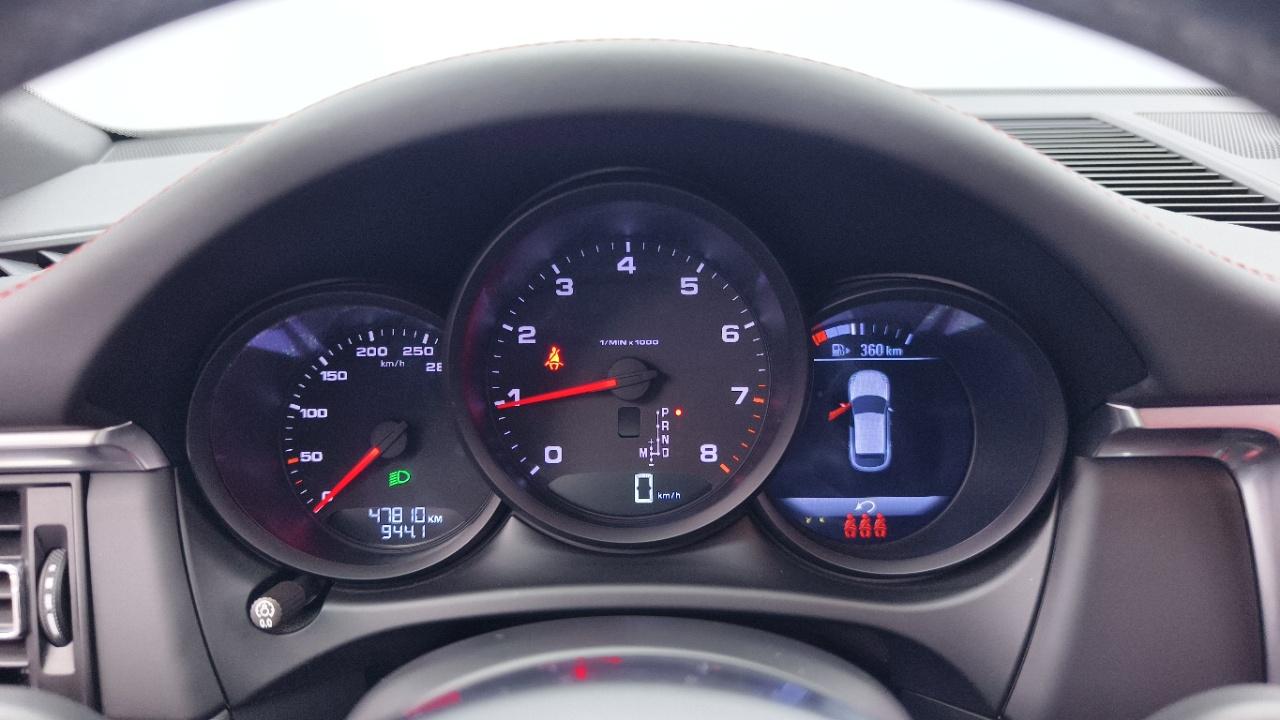 Porsche Macan 2021 thumb 6