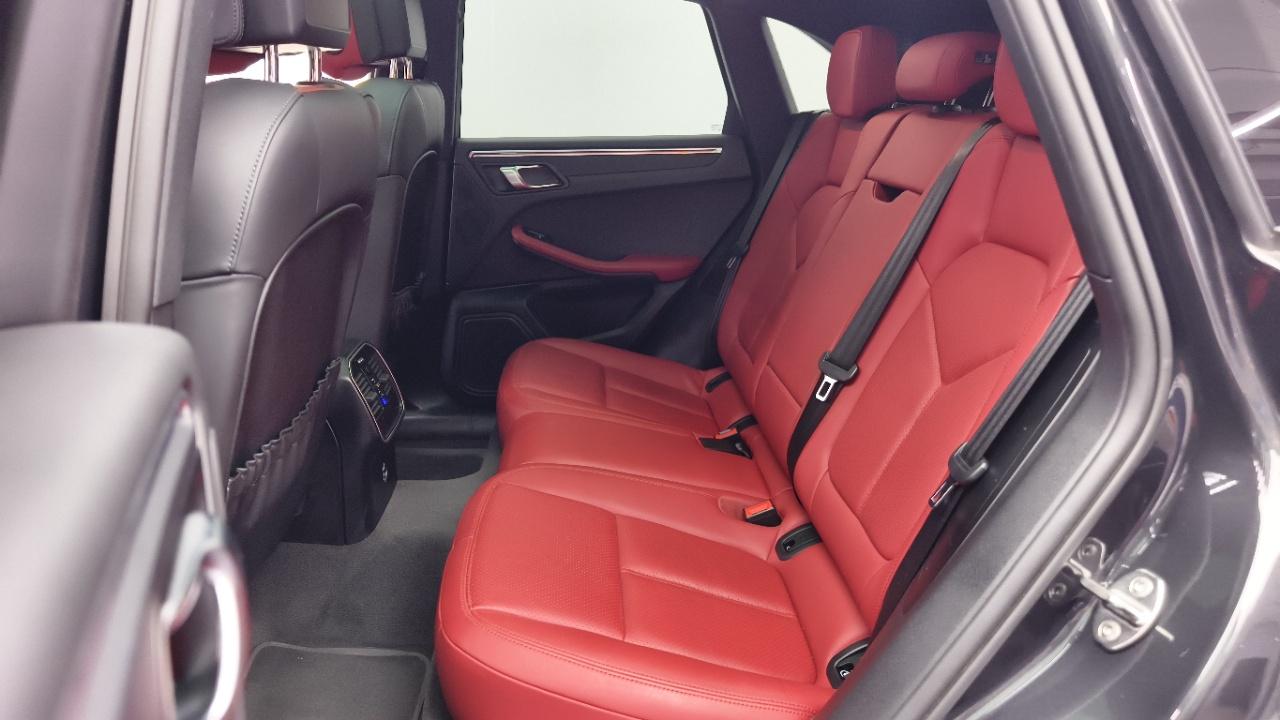 Porsche Macan 2021 thumb 9