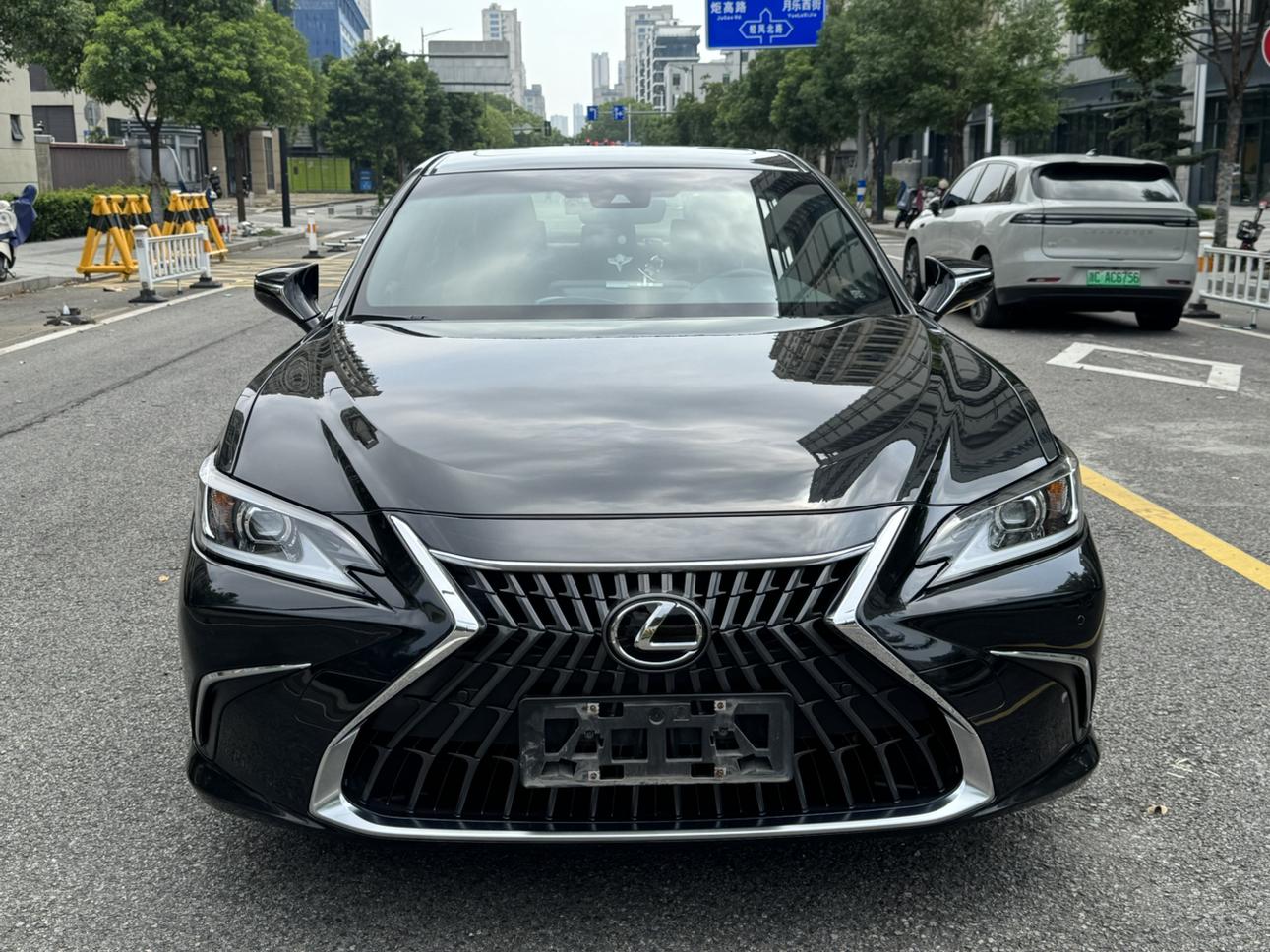 Lexus ES 2022 thumb 10
