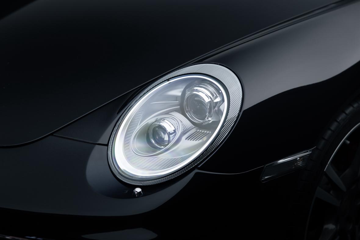 Porsche 911 2010 thumb 6