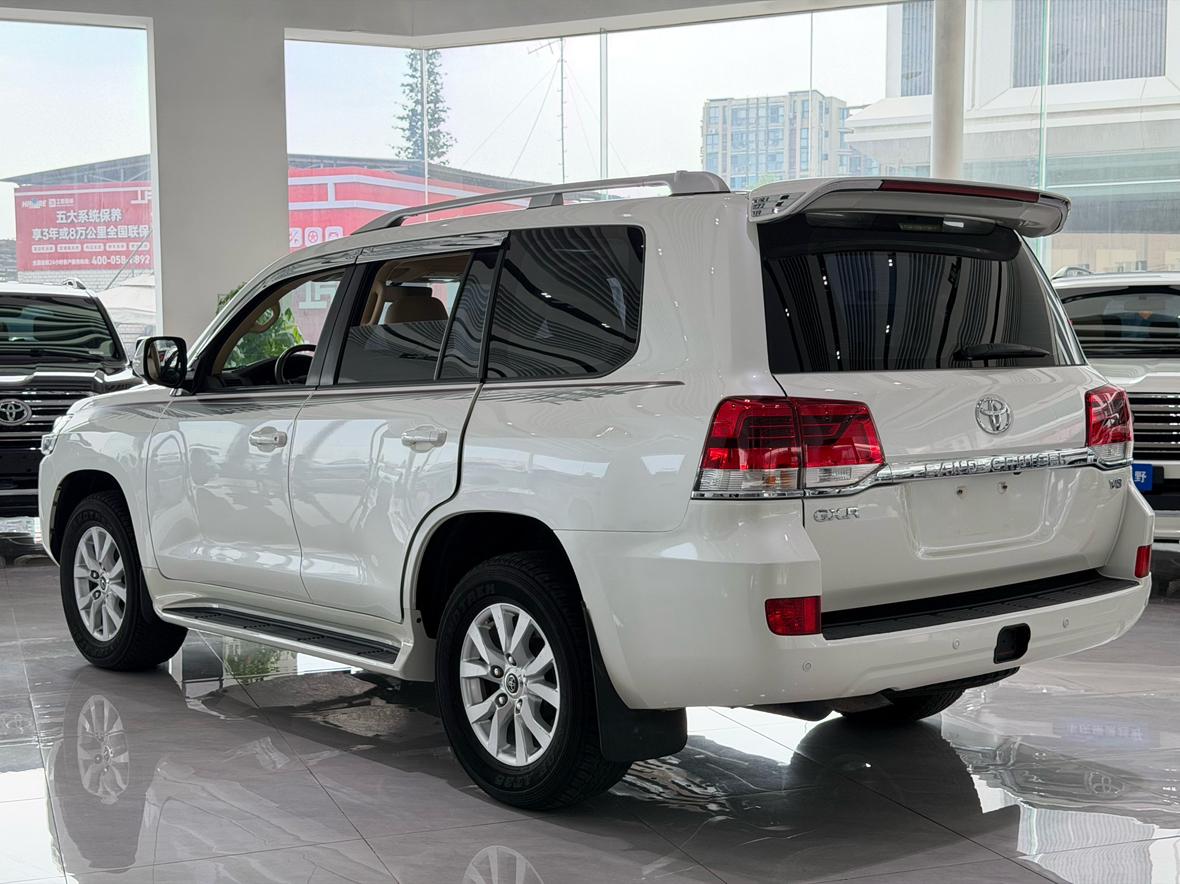 Toyota Land Cruiser 2017 thumb 2