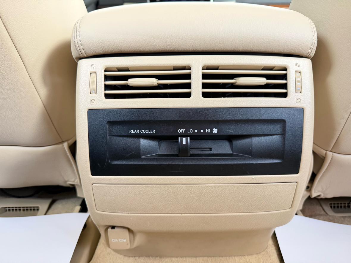 Toyota Land Cruiser 2017 thumb 11