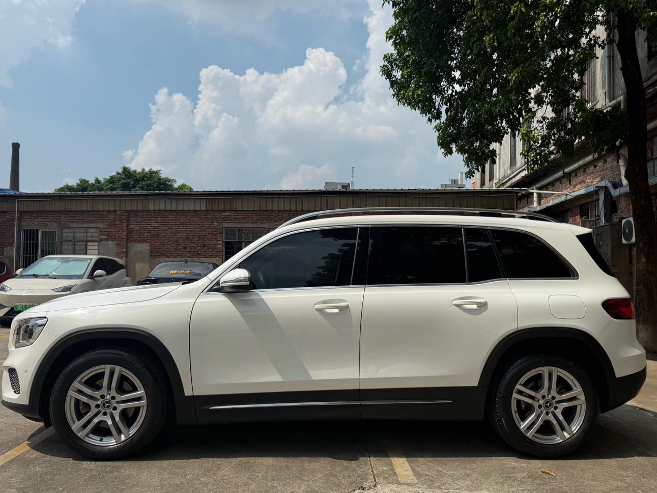 Mercedes-Benz GLB 2020 thumb 2