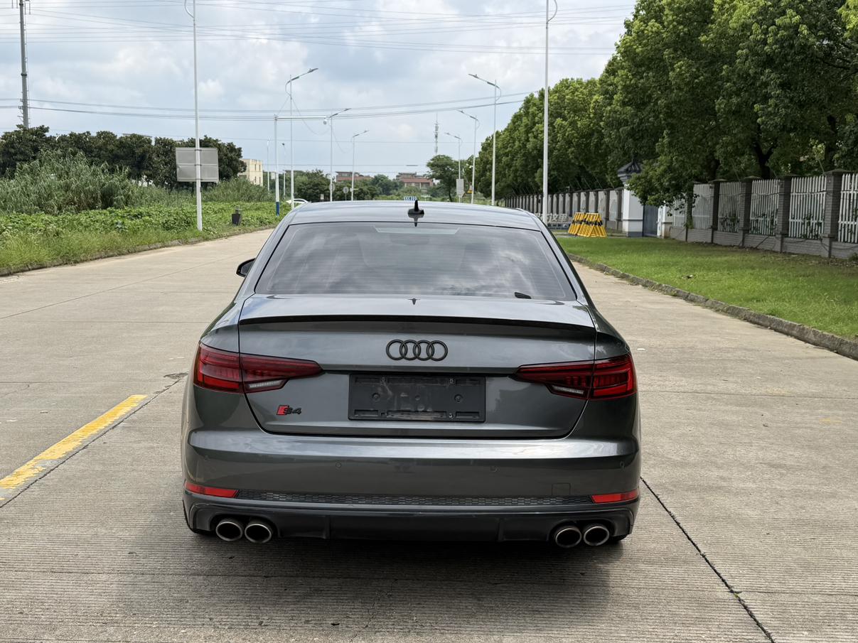 Audi S4 2018 thumb 4