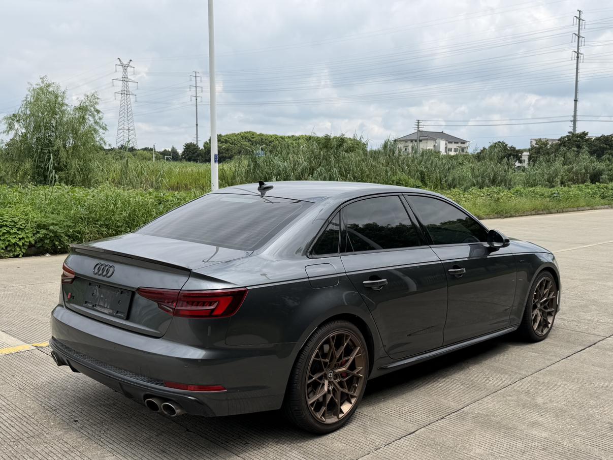 Audi S4 2018 thumb 5