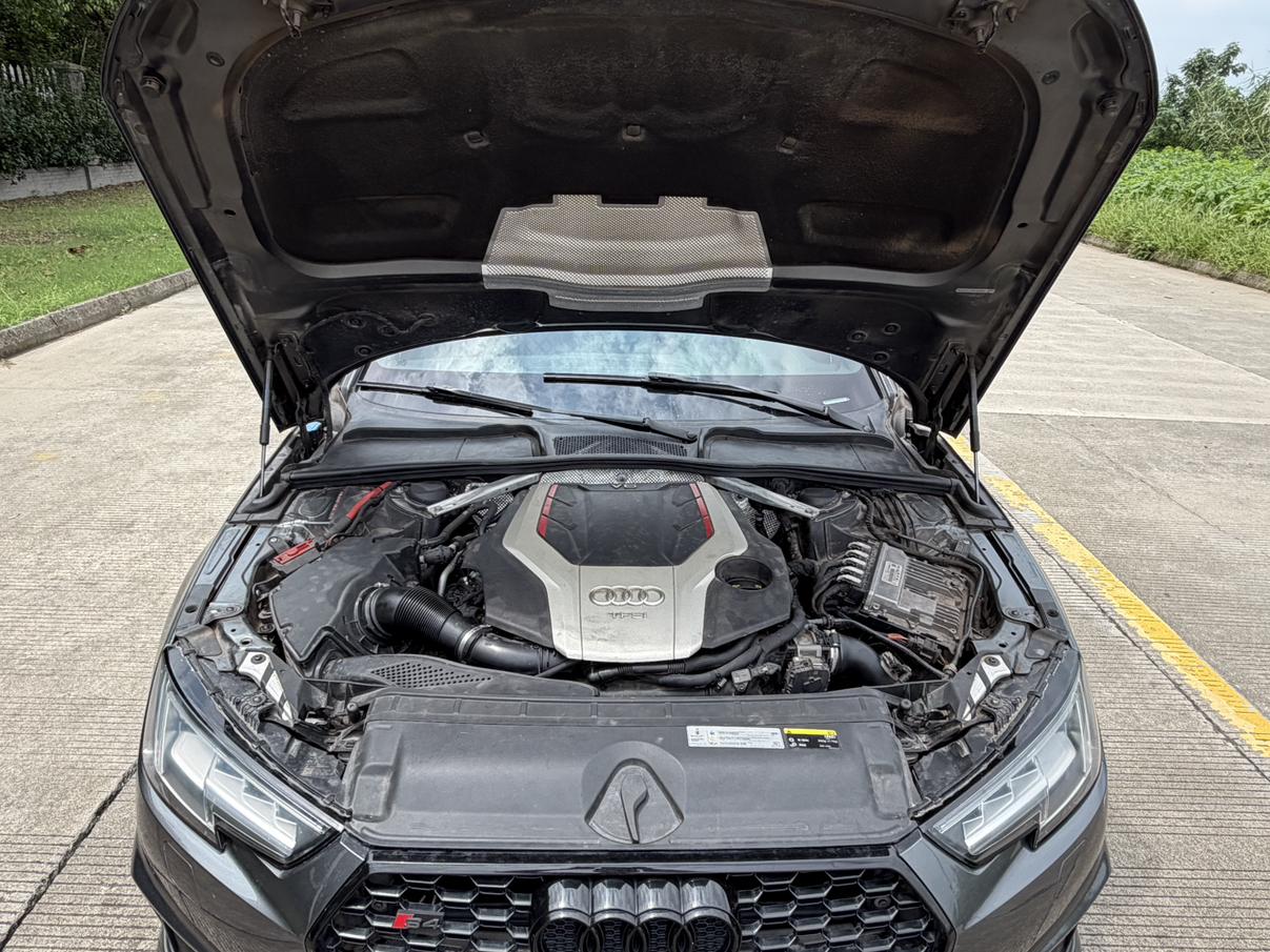 Audi S4 2018 thumb 6