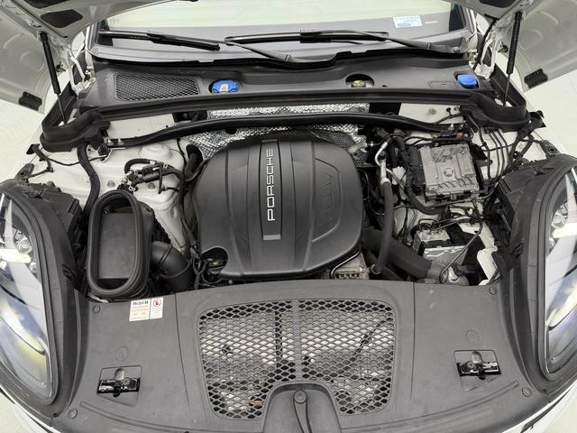 Porsche Macan 2020 thumb 8