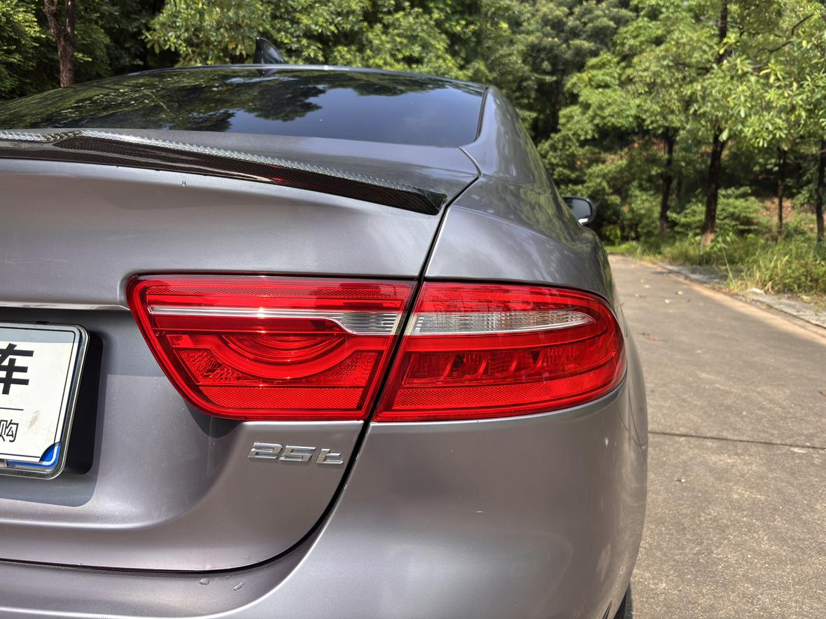 Jaguar XEL 2019 thumb 8