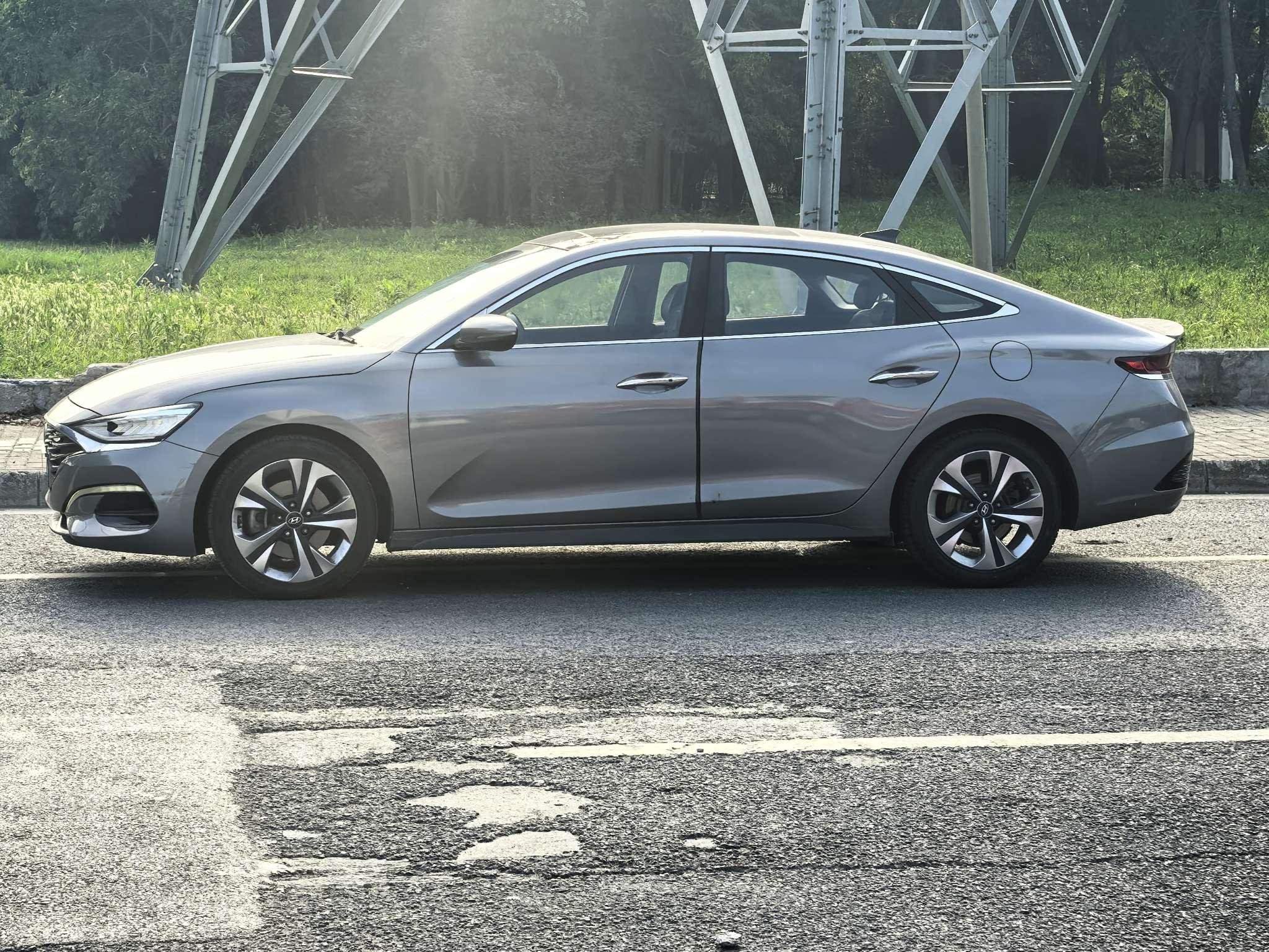 Hyundai Lafesta 2019 thumb 2