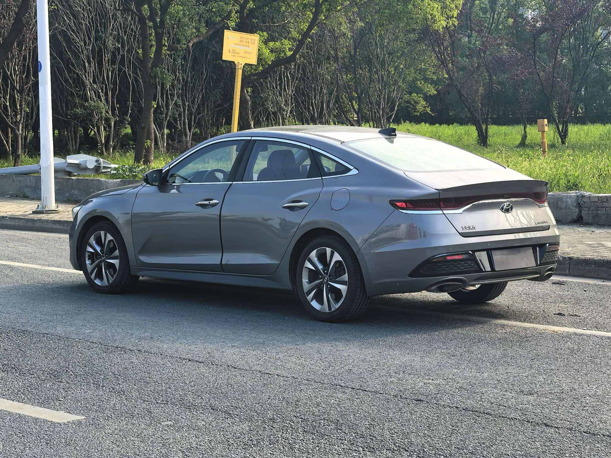 Hyundai Lafesta 2019 thumb 3