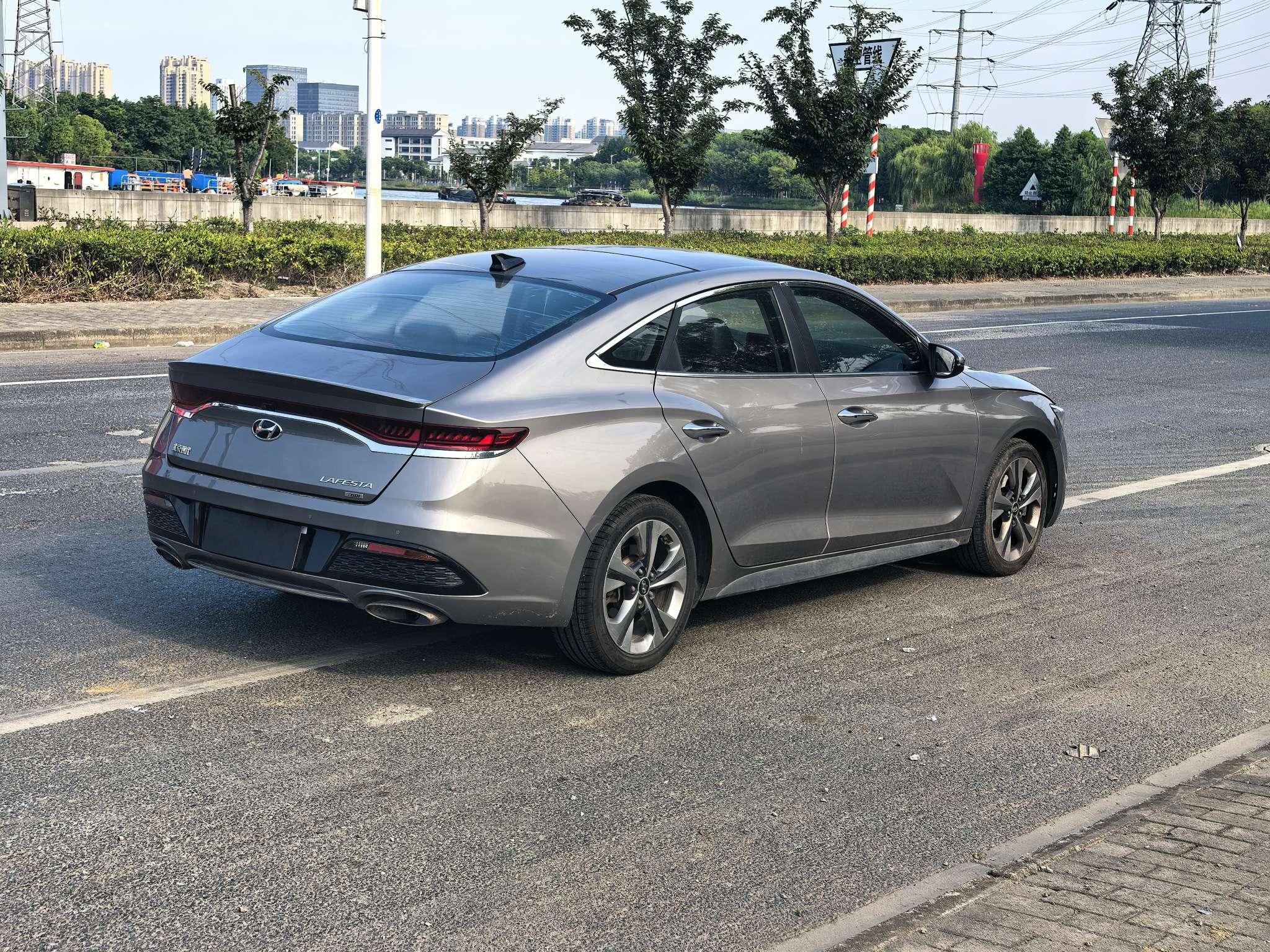 Hyundai Lafesta 2019 thumb 5