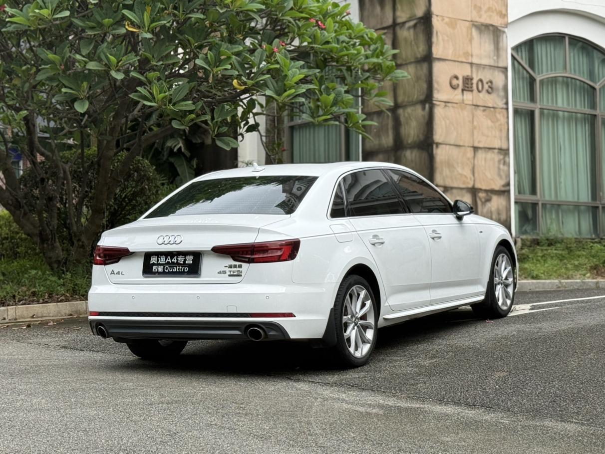 Audi A4 2018 thumb 4