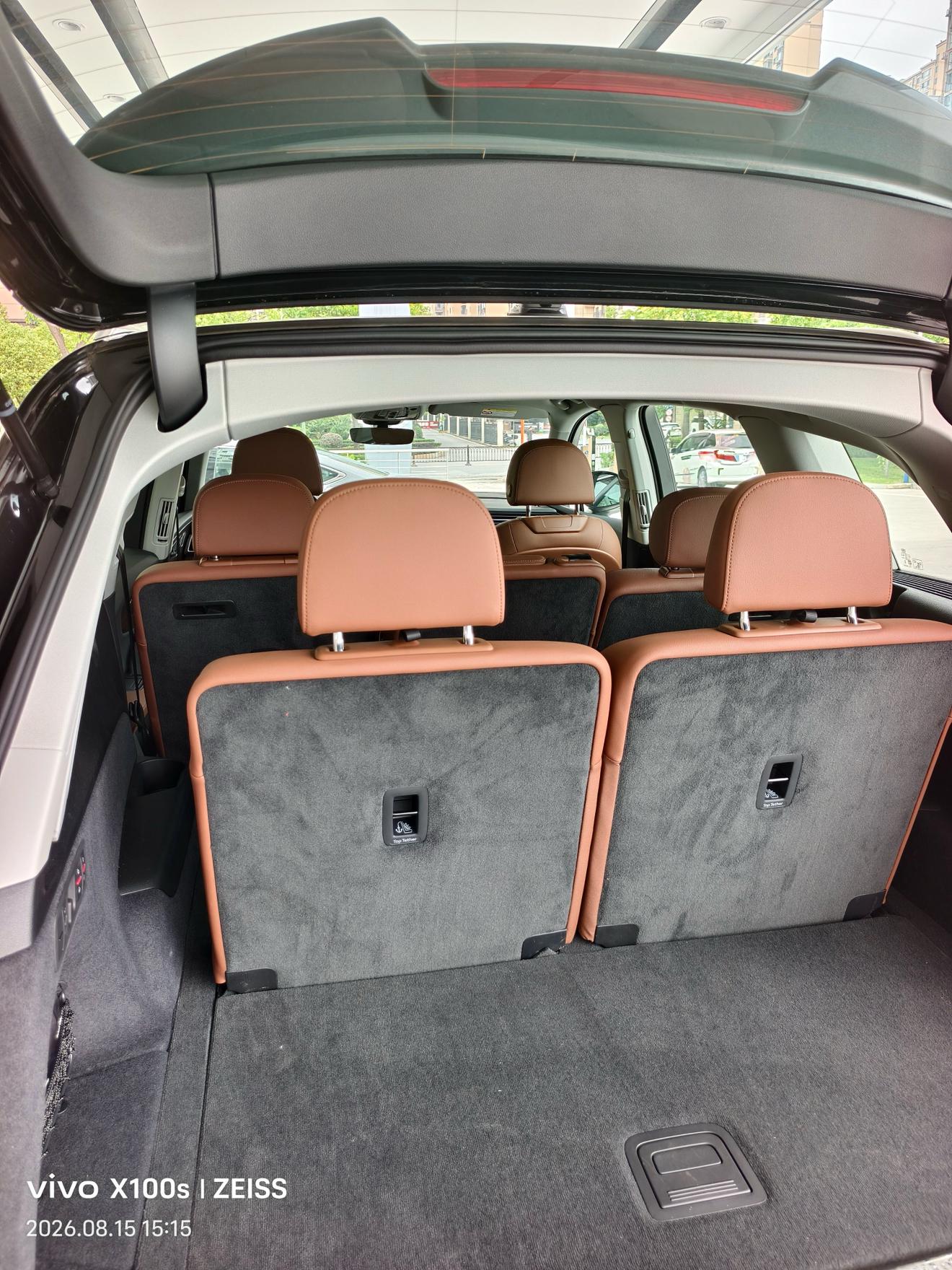 Audi Q7 2024 thumb 3