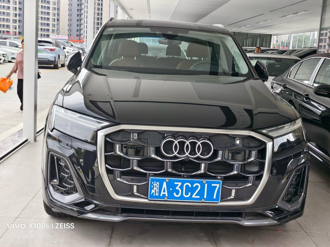 Audi Q7 2024 thumb 9