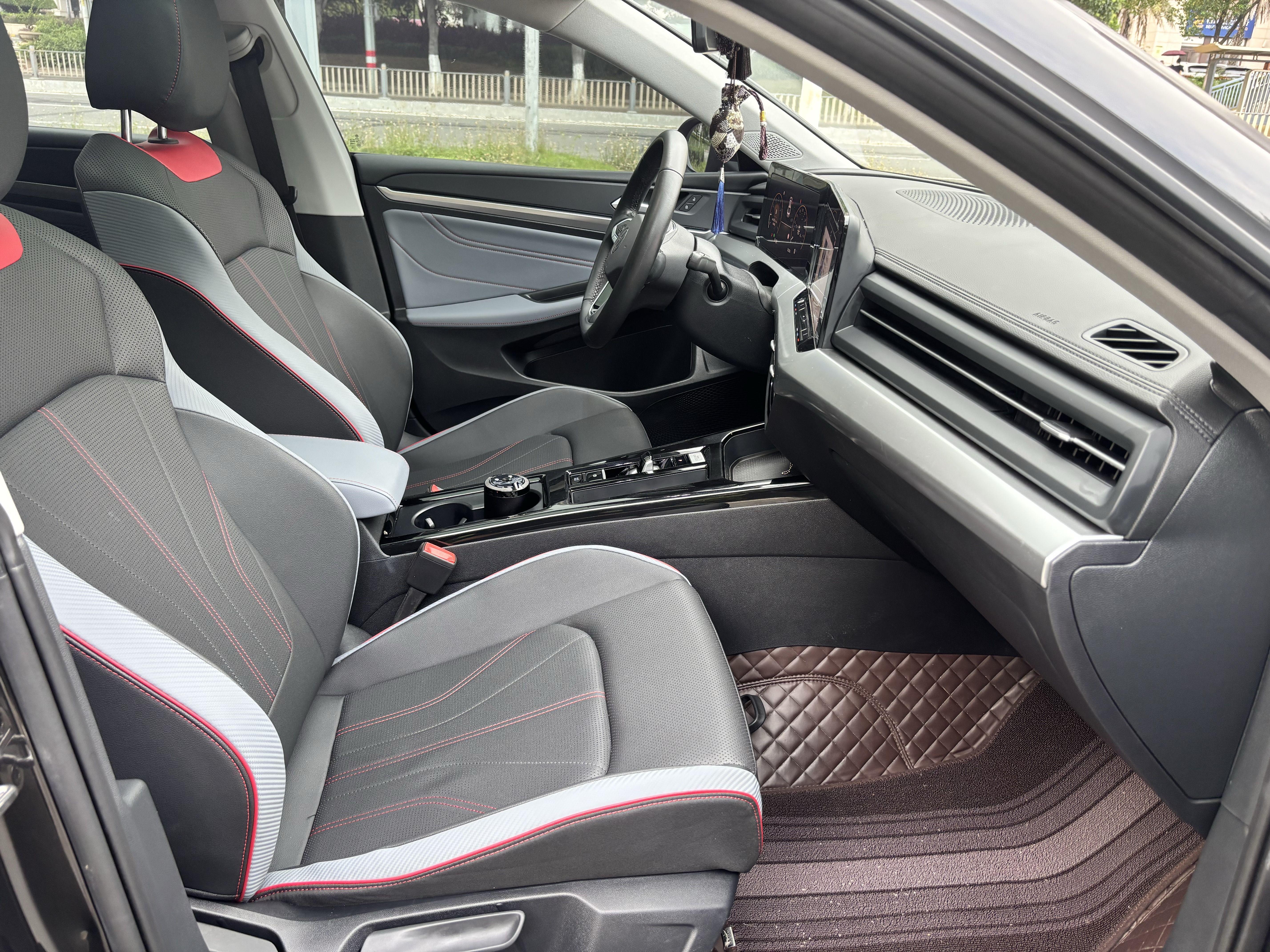 Volkswagen Lamando 2023 thumb 9