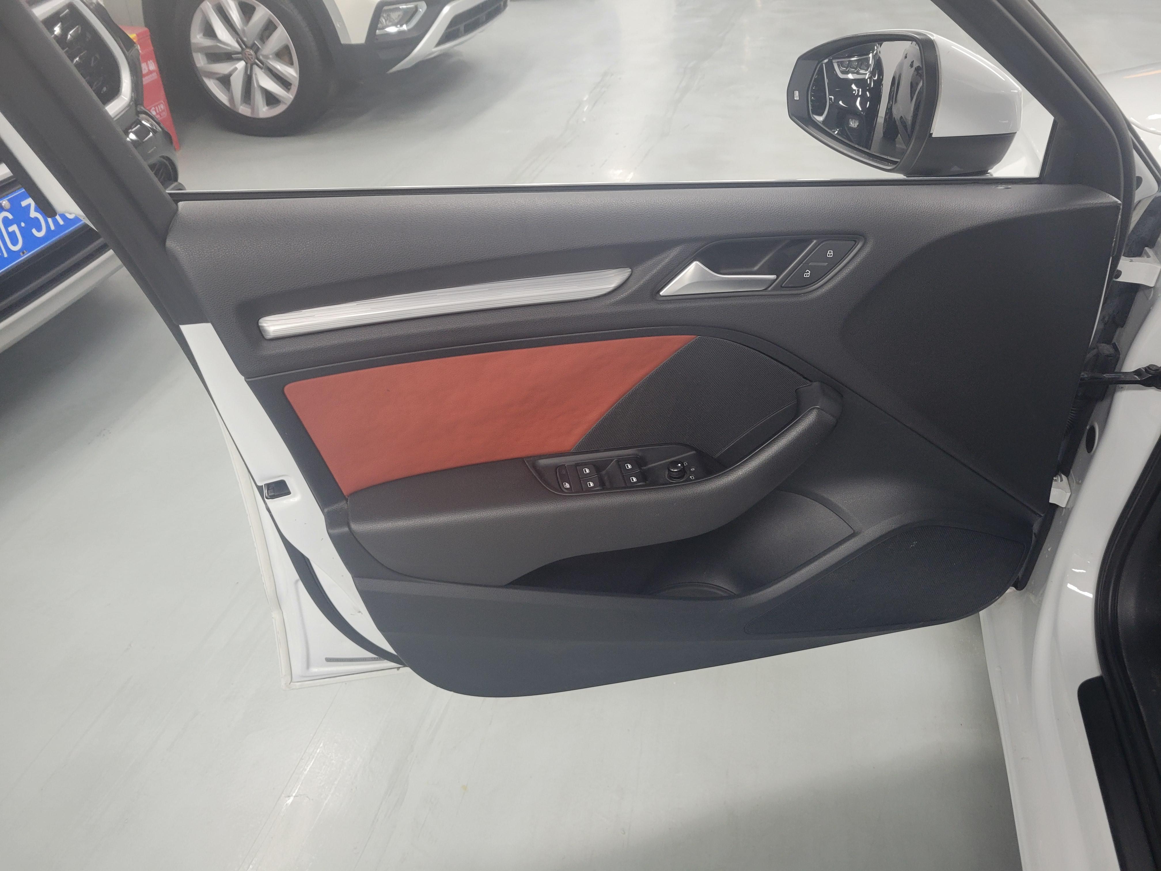 Audi A3 2016 thumb 5
