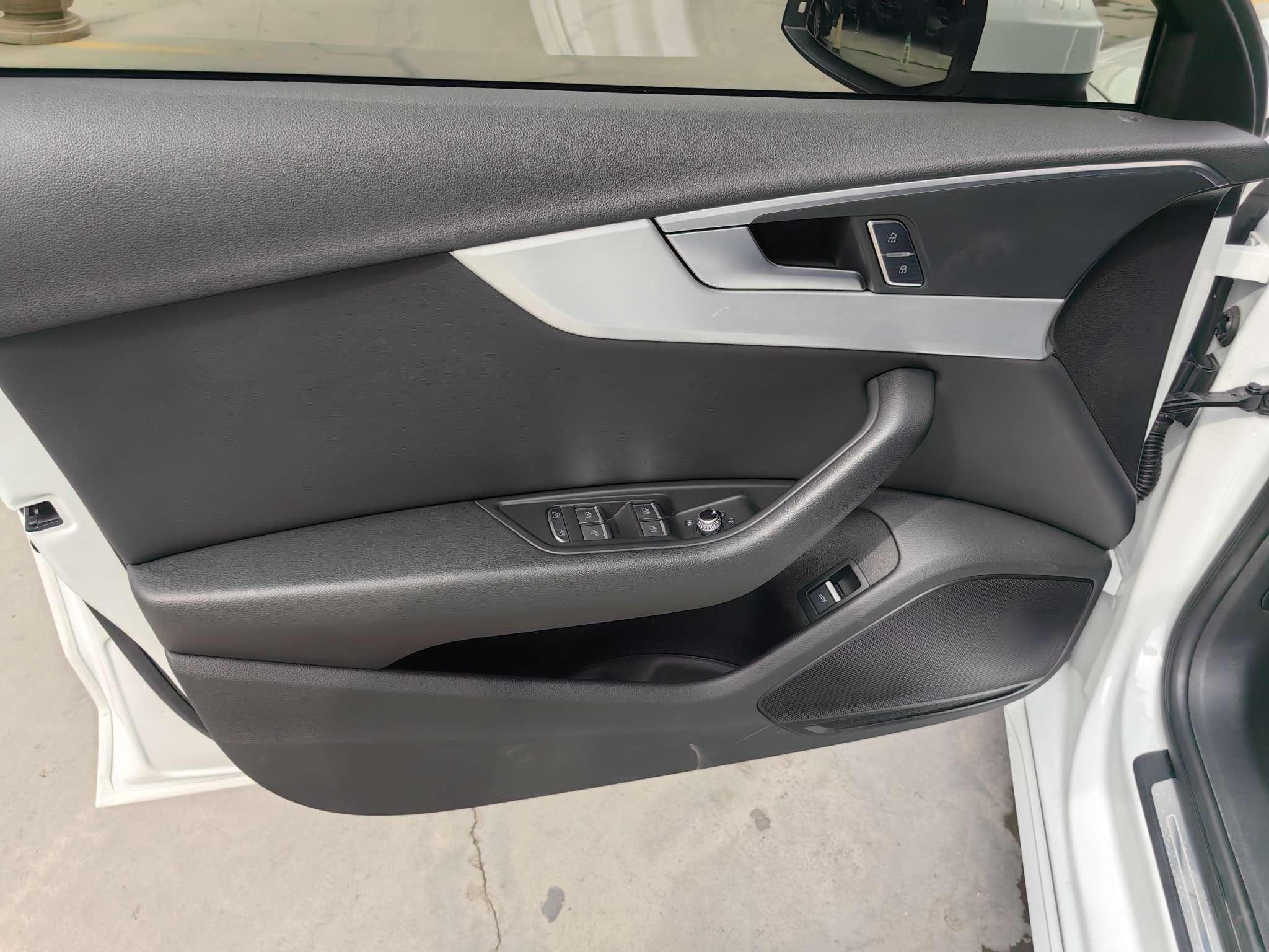 Audi A4 2024 thumb 10